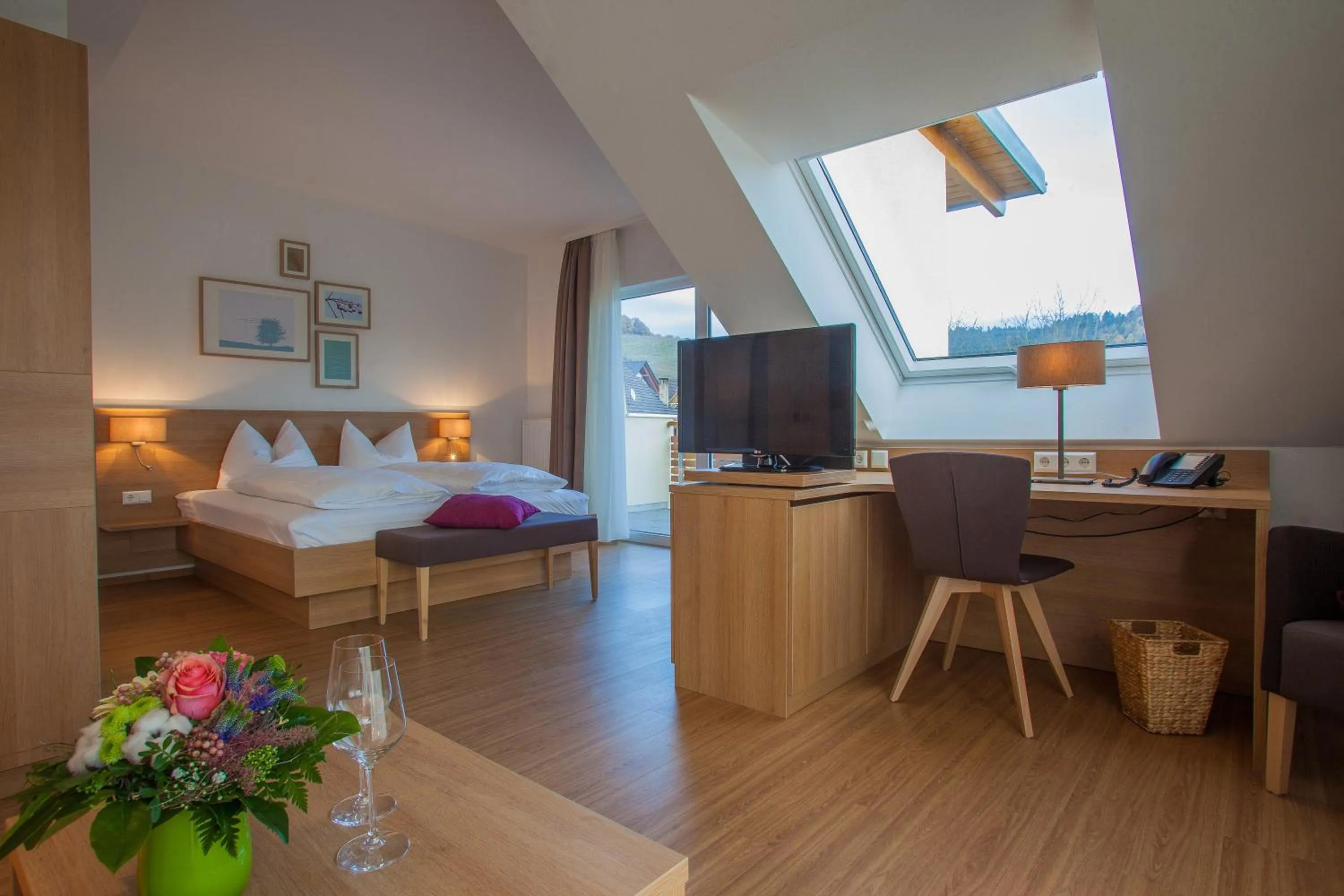 Day, Bed in Pflugwirts Hotel und Gasthaus