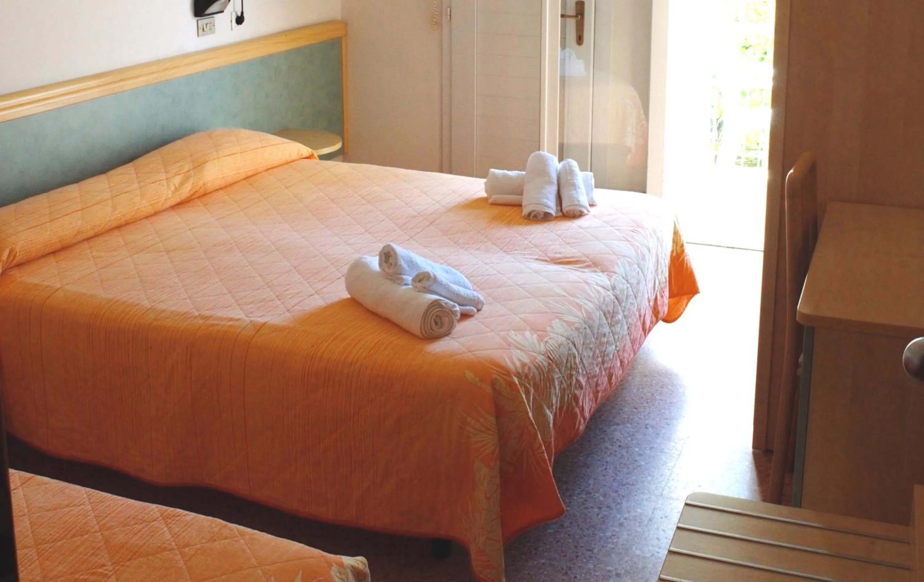 Bedroom, Bed in Hotel Lux