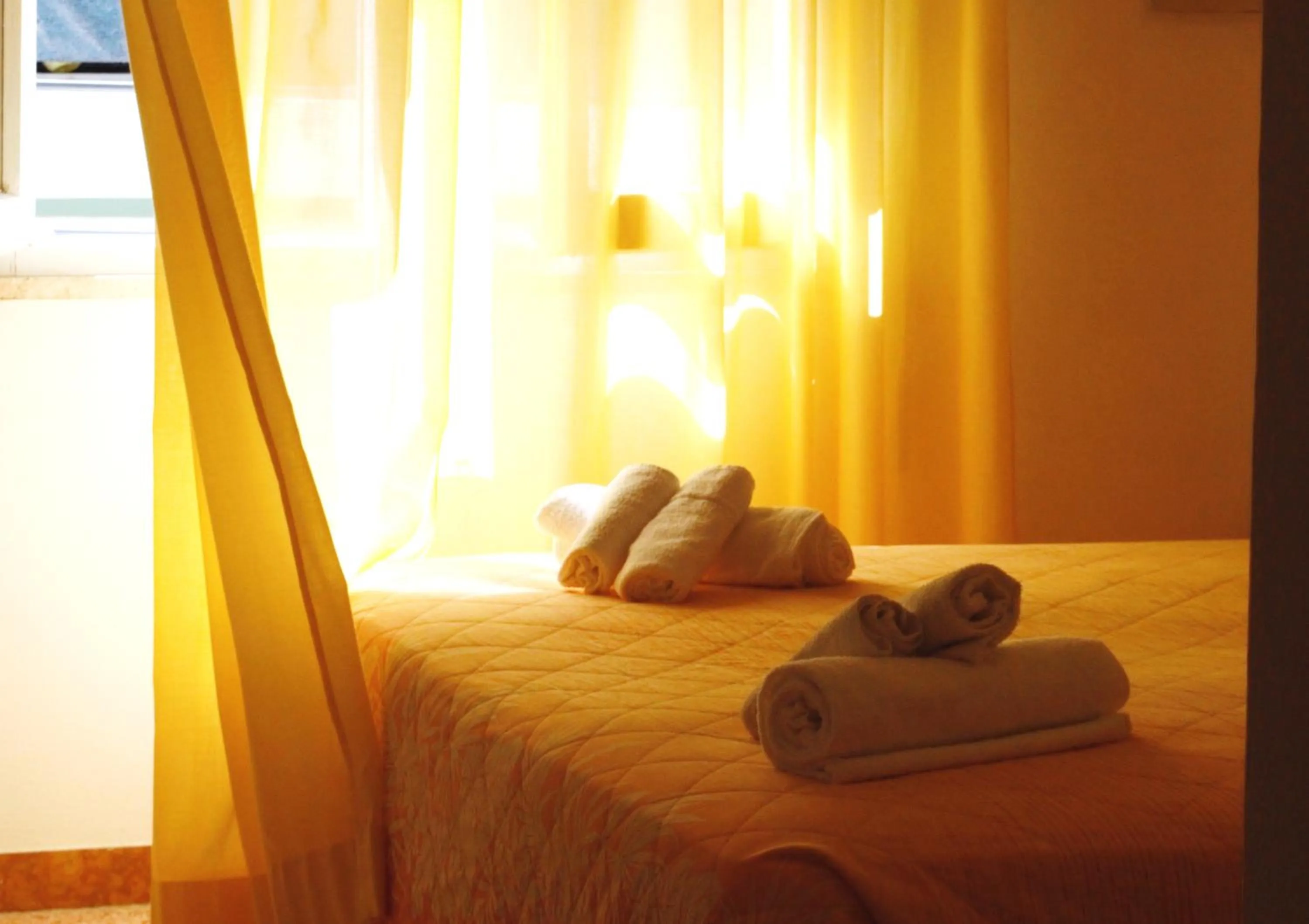 Bedroom, Bed in Hotel Lux