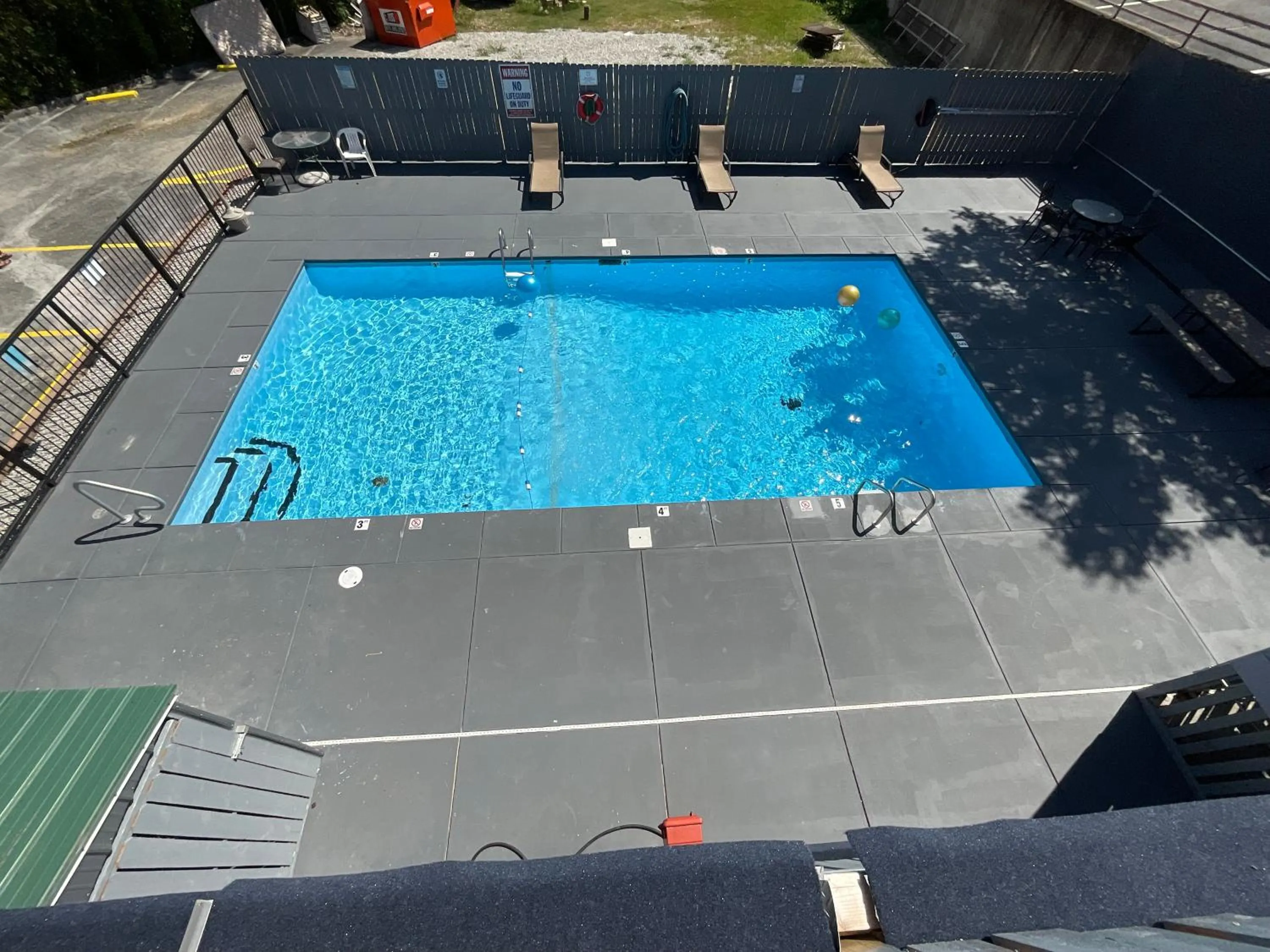 Pool view in SUNSET INN