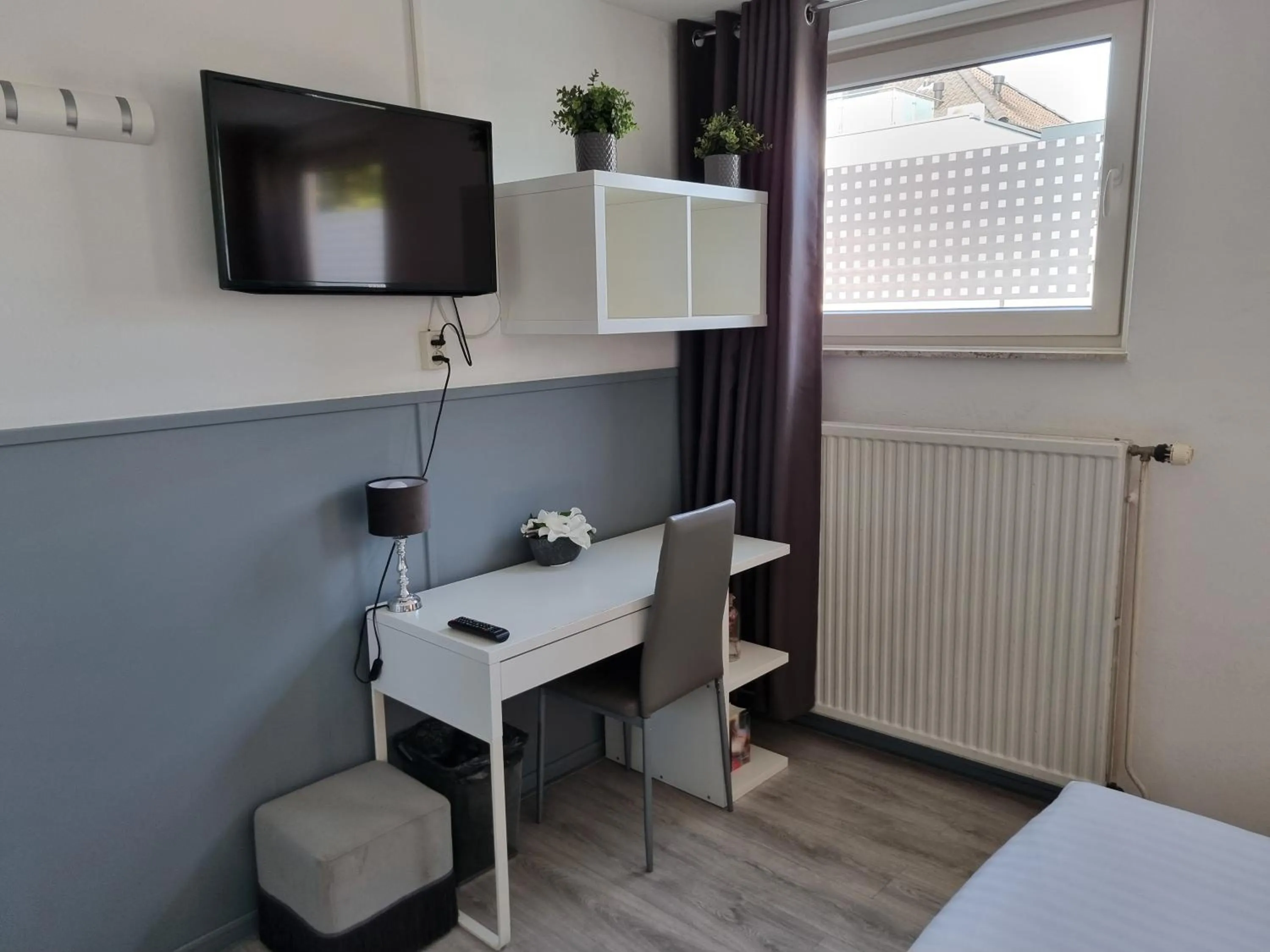 Property building in Hotel Dupuis