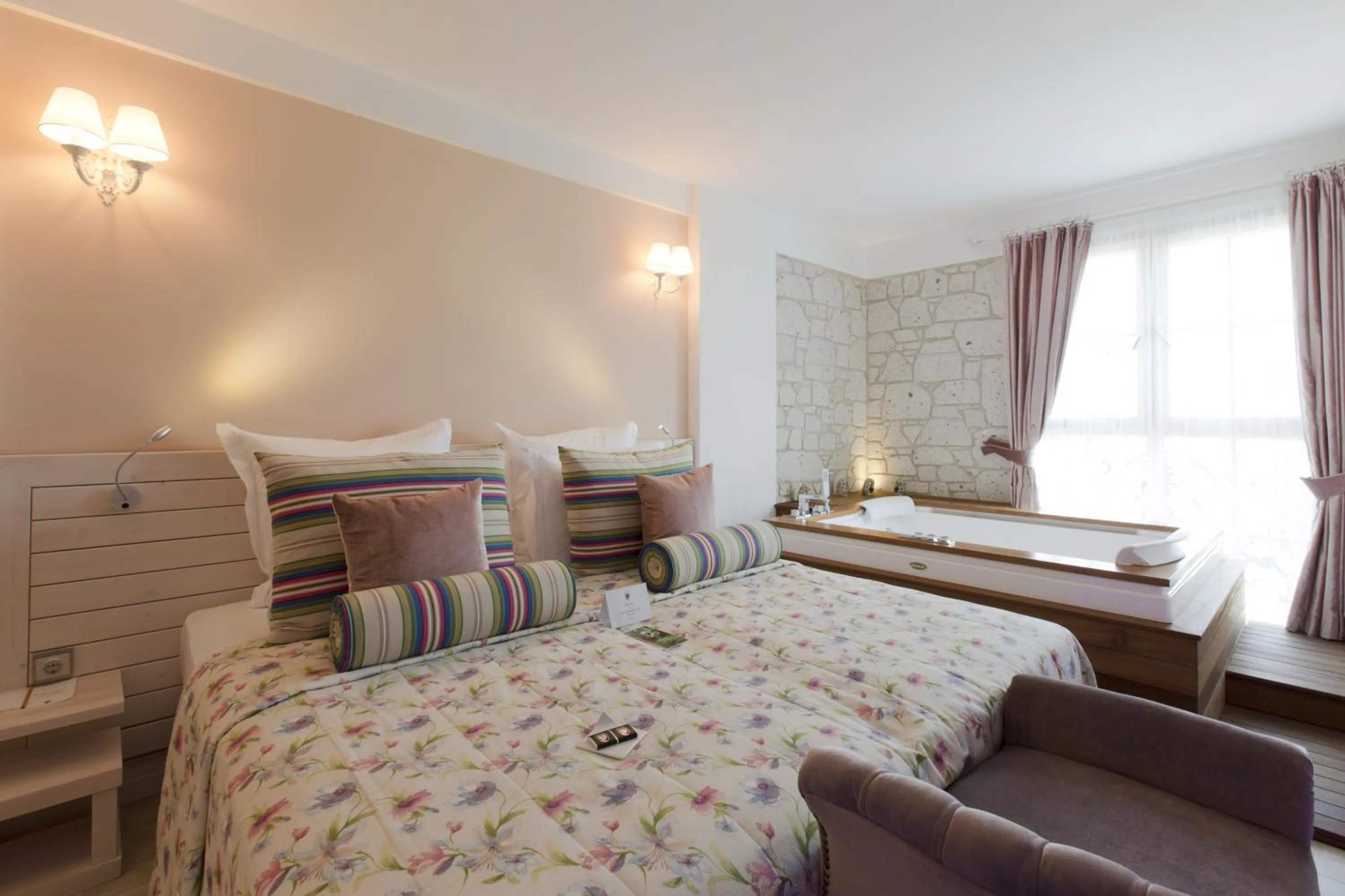 Decorative detail, Bed in Cella Hotel & SPA Ephesus