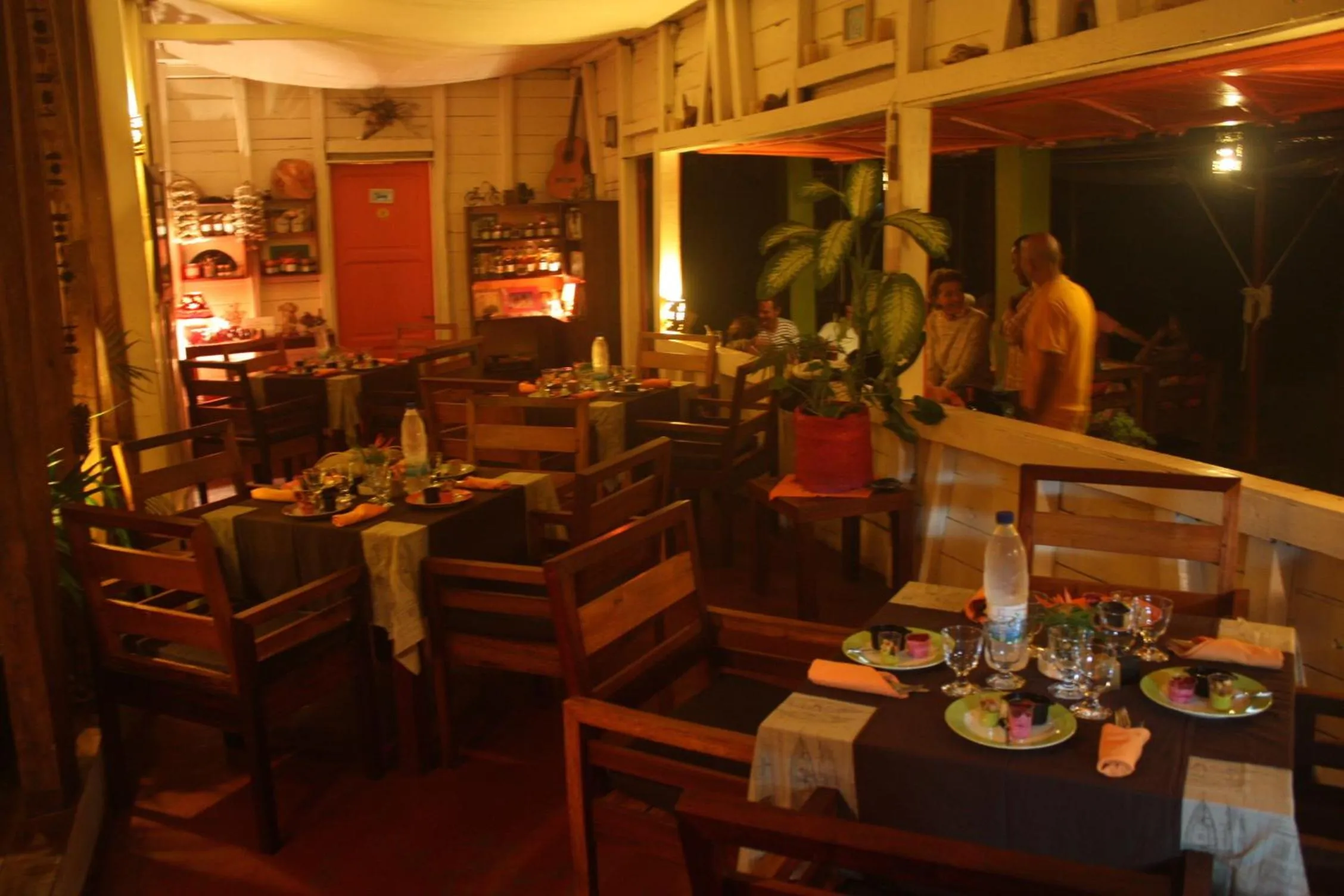 Restaurant/places to eat in Idylle Beach