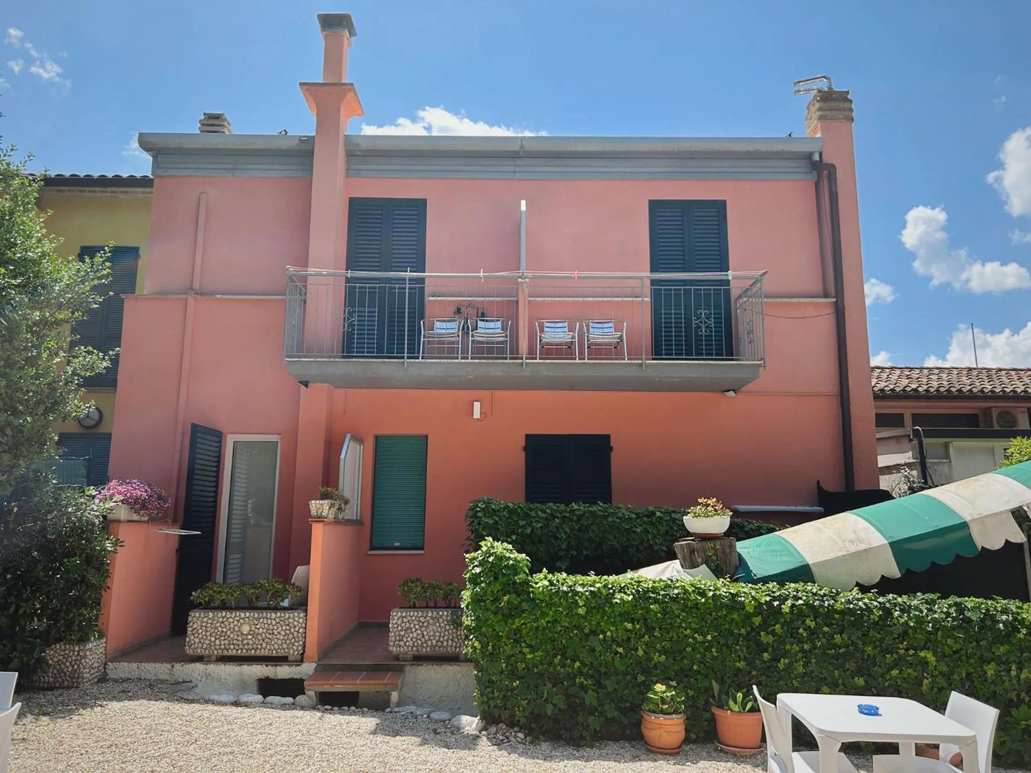 Property building in Hotel "Il Parco" B&B Sirolo
