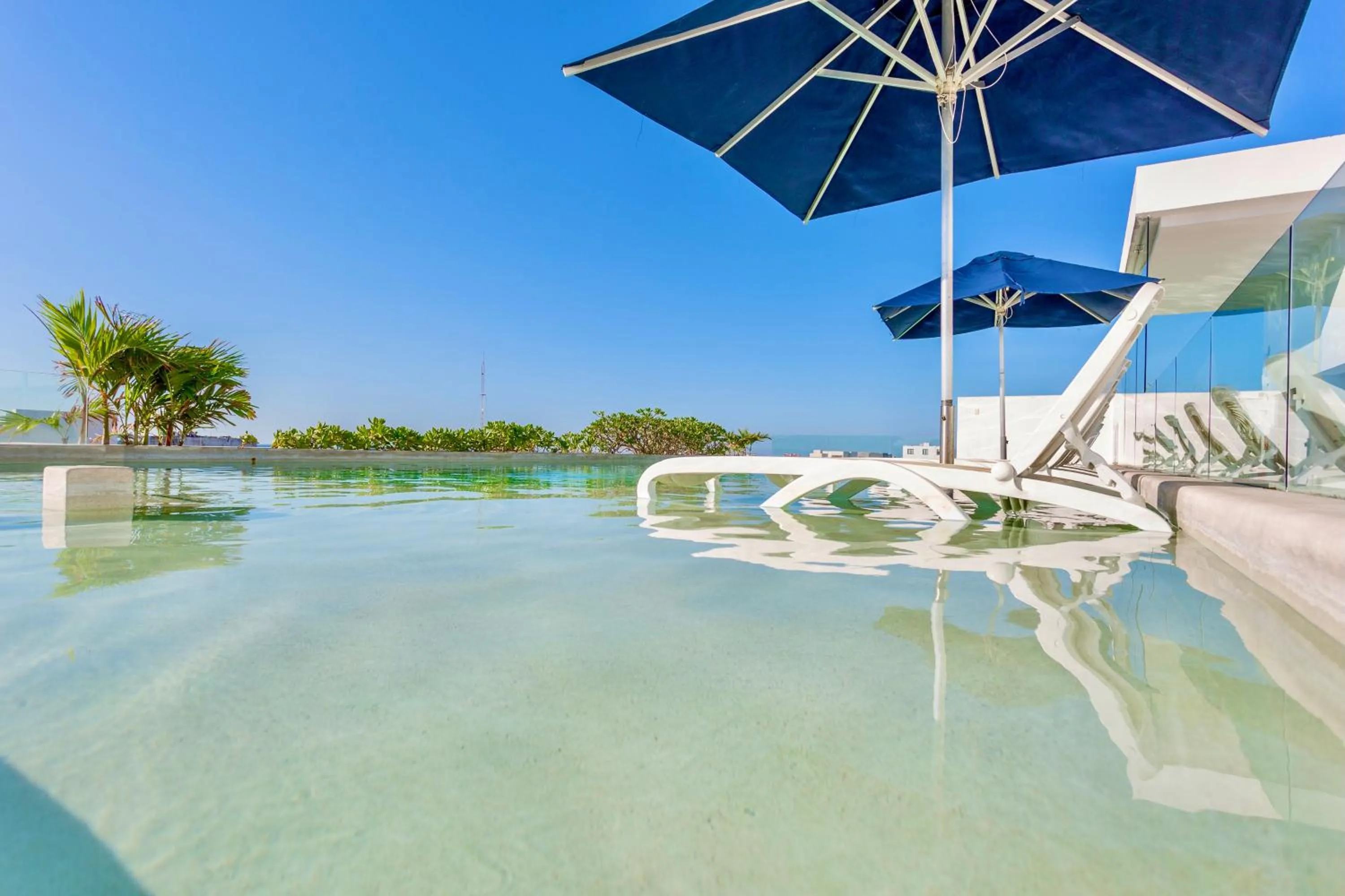 Swimming Pool in Anah Luxury Condos