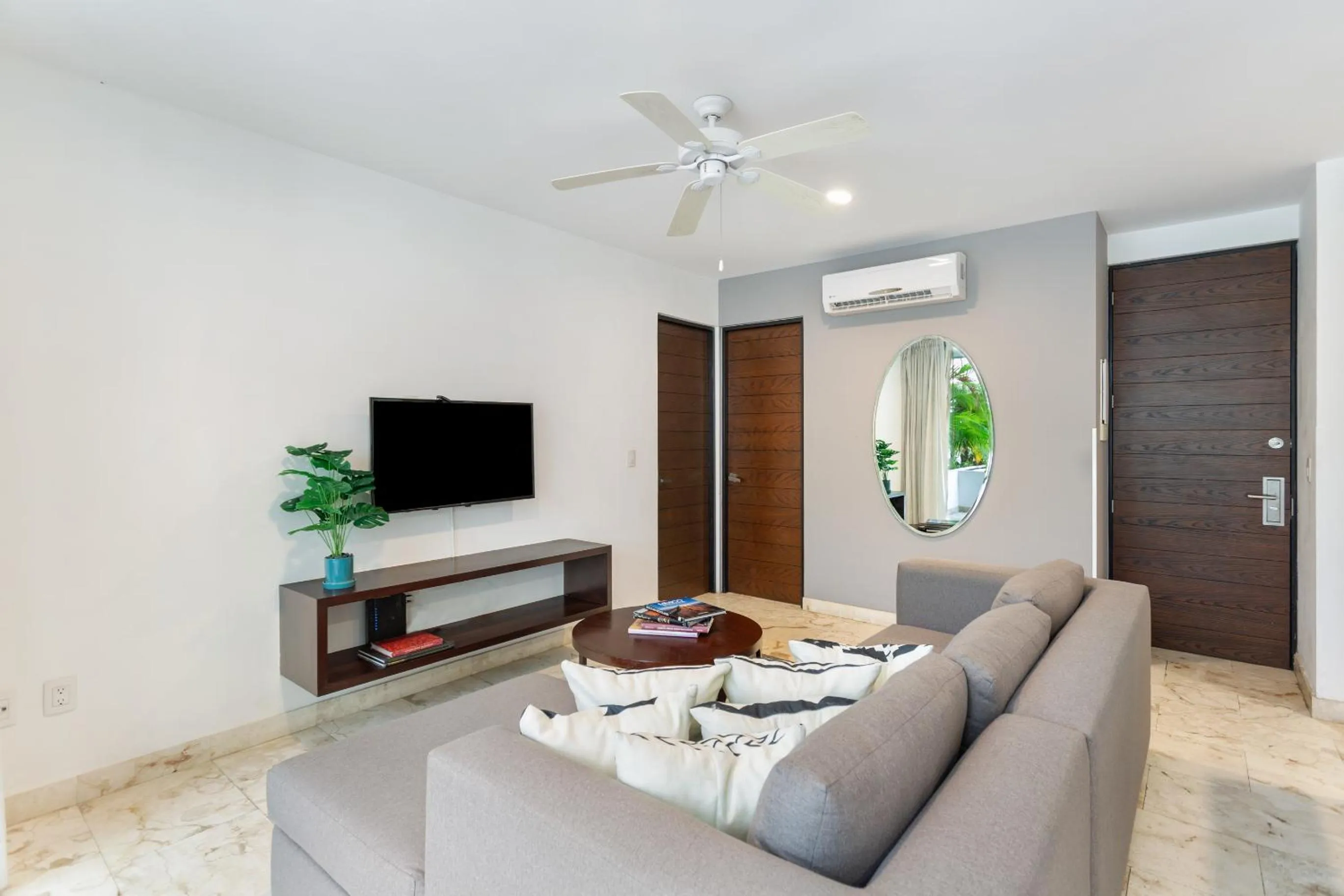 Seating Area in Anah Luxury Condos