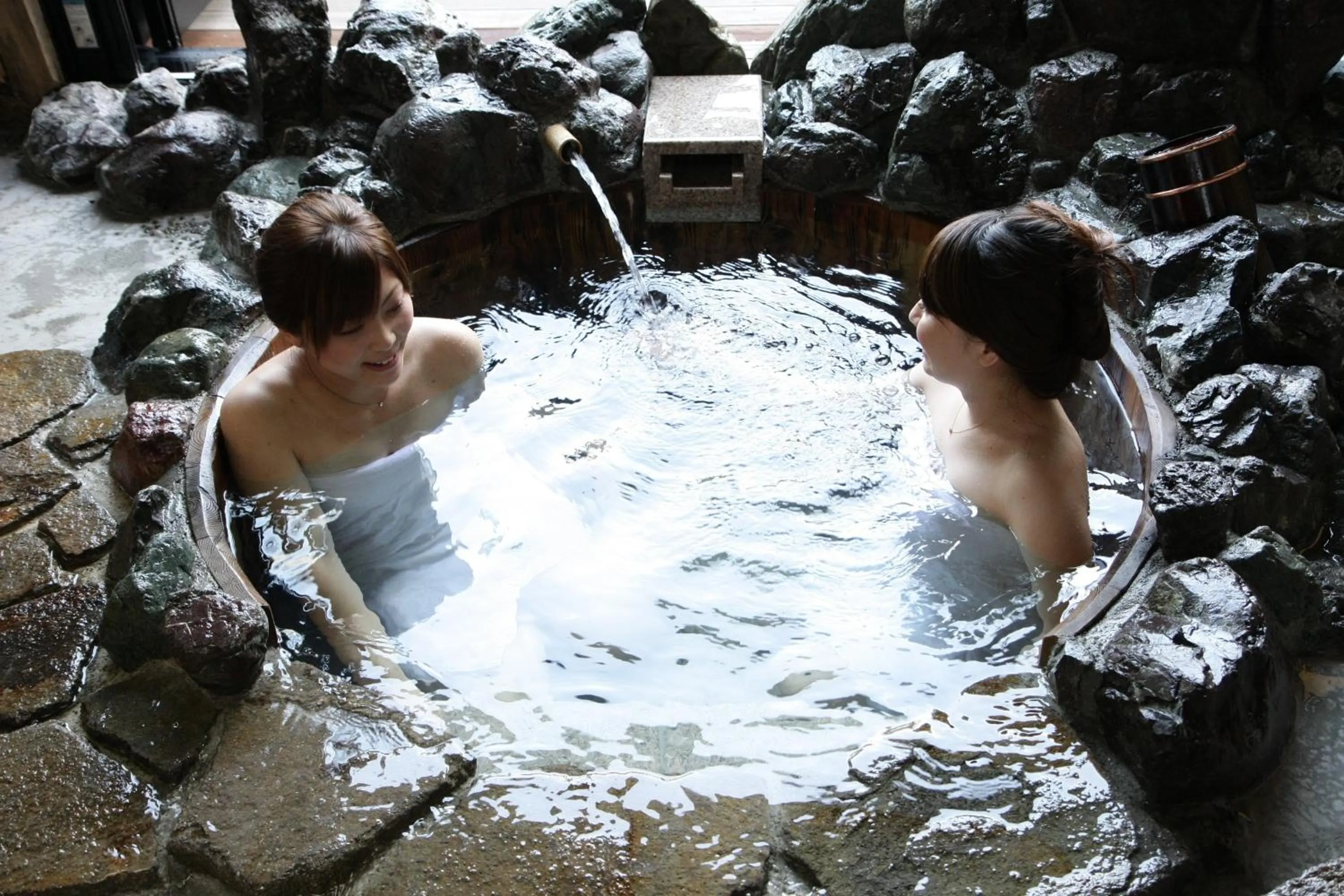 Hot Spring Bath in Bettei Soan