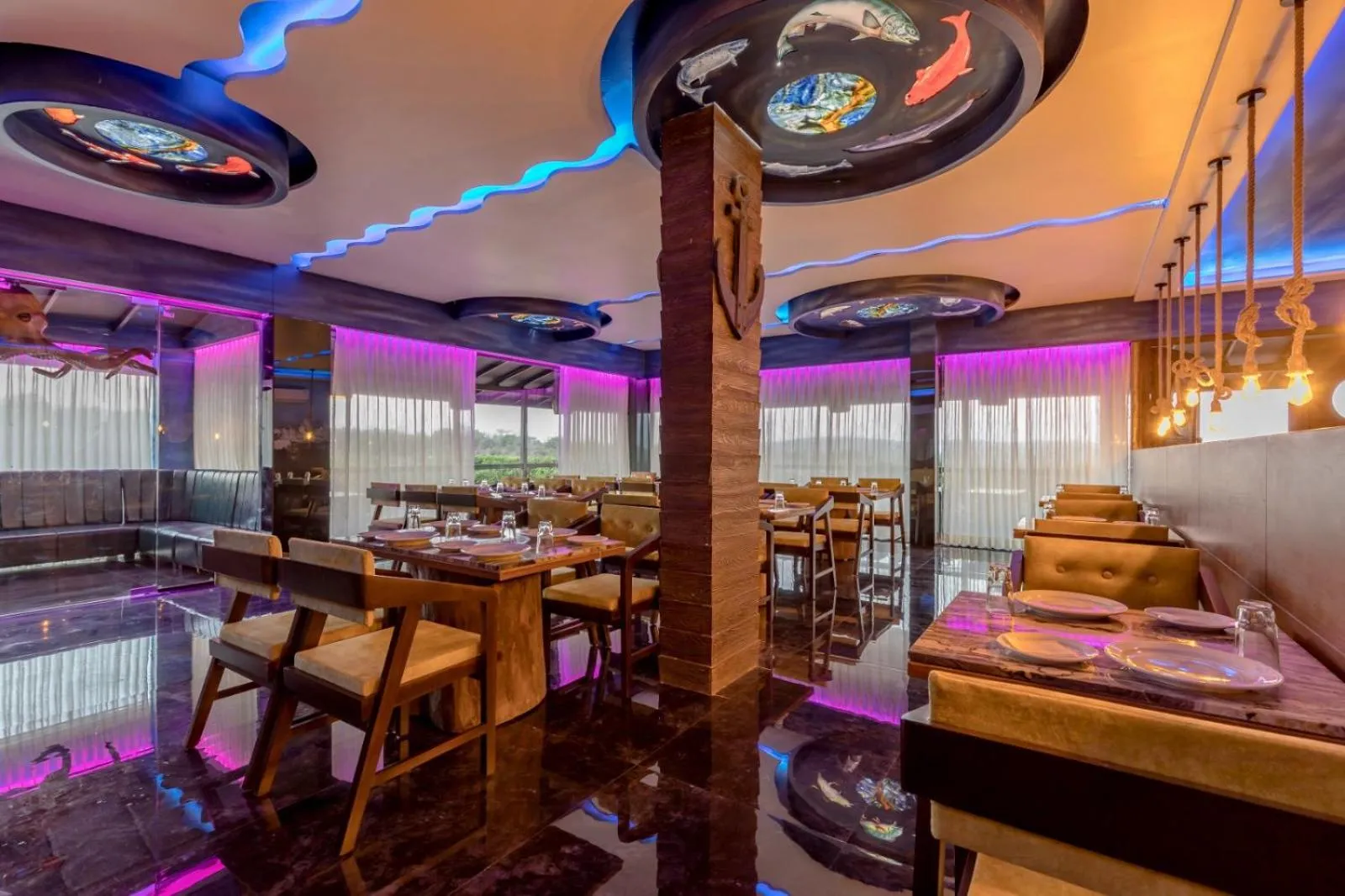 Restaurant/places to eat in Dio Regaalo Theme Resort, Ratnagiri