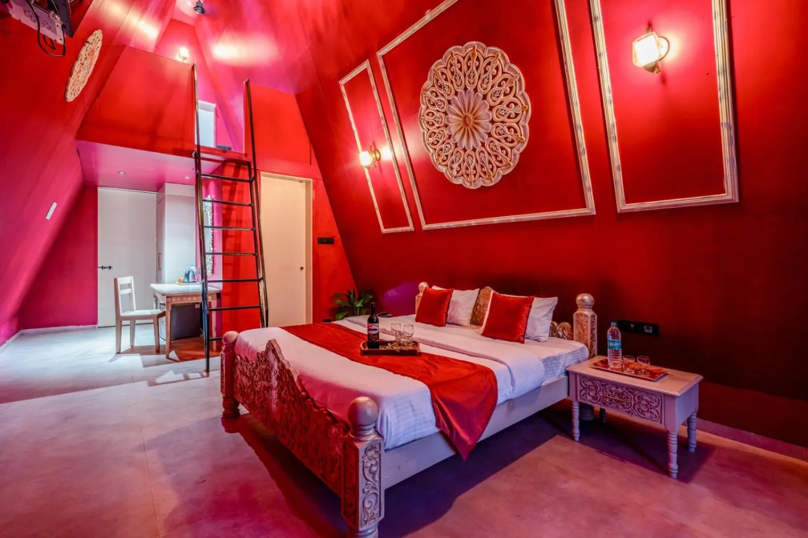 Bed in Dio Regaalo Theme Resort, Ratnagiri