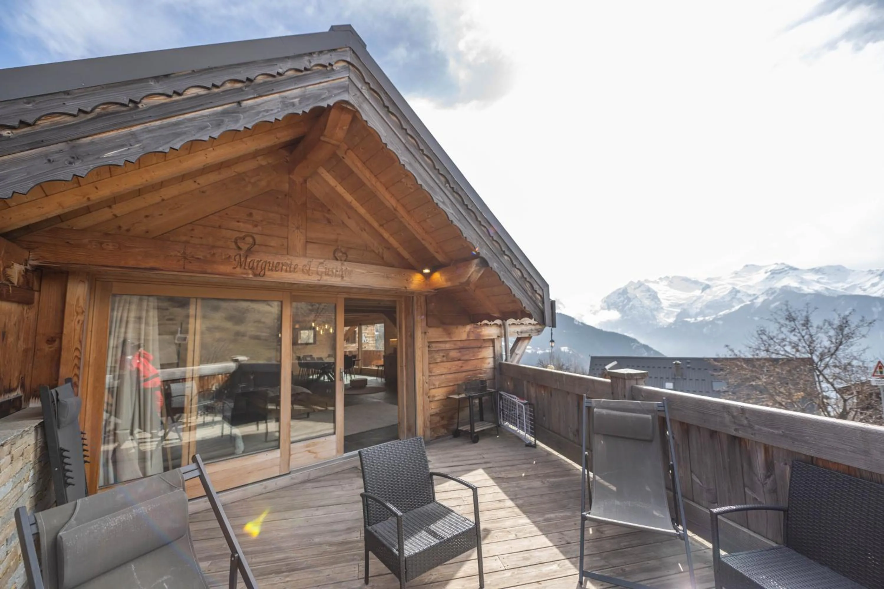 Alpe d'Huez Houses - Chalet Gustave - Beau chalet 4 chambres 50m piste Huez Express