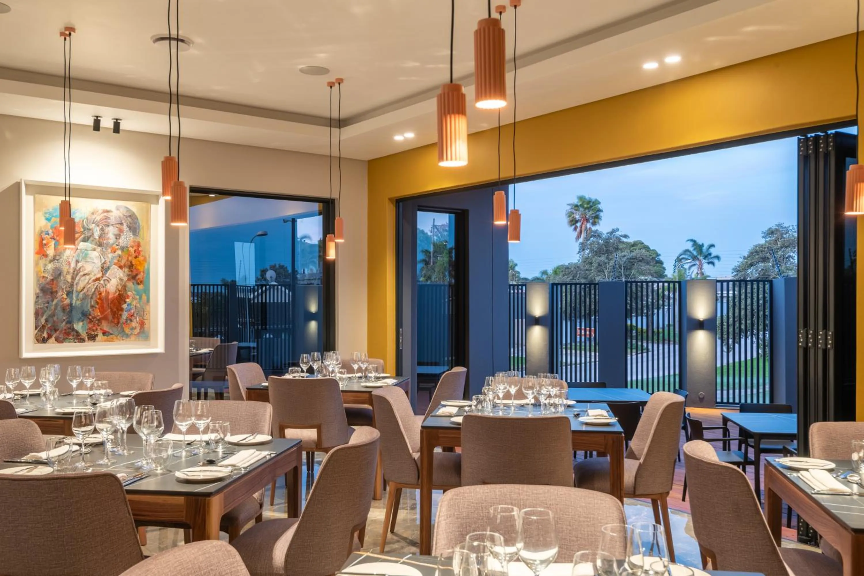 Restaurant/places to eat in Anfani Boutique Hotel