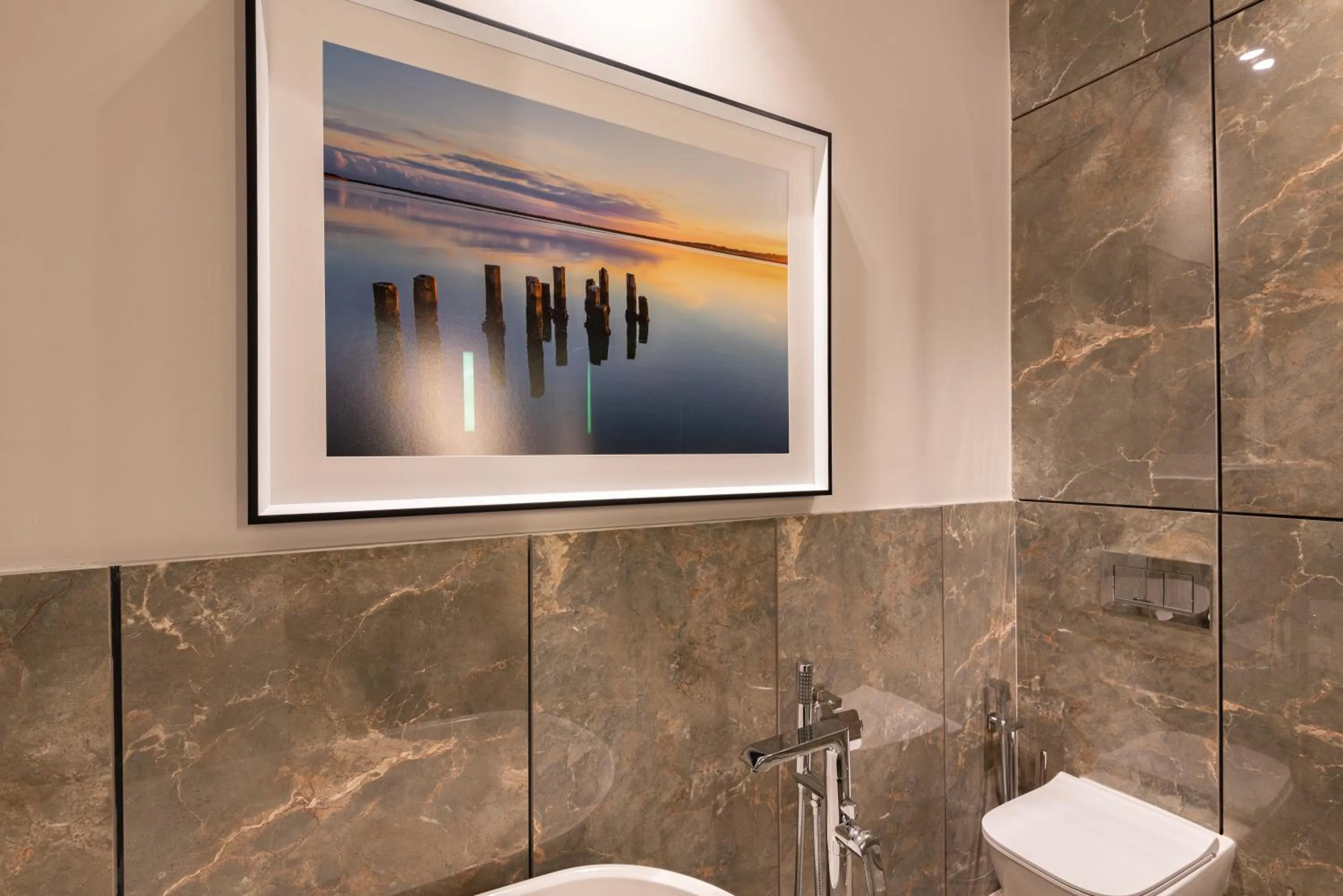 Shower in Anfani Boutique Hotel