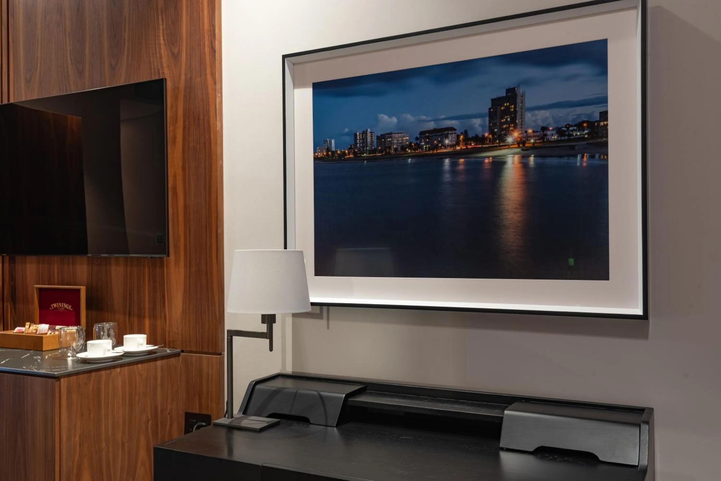 Communal lounge/ TV room in Anfani Boutique Hotel