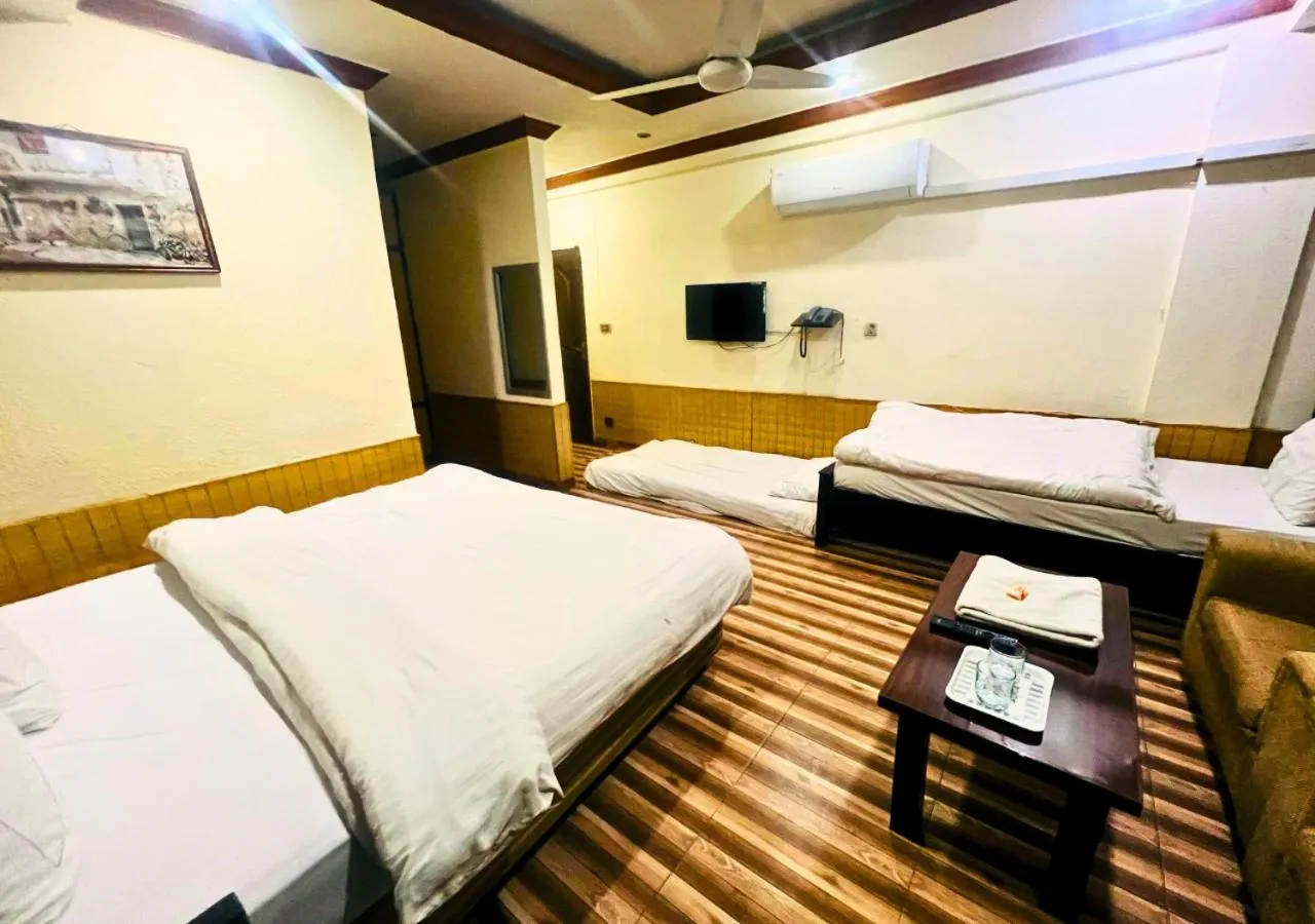 Bed in New Islamabad Hotel