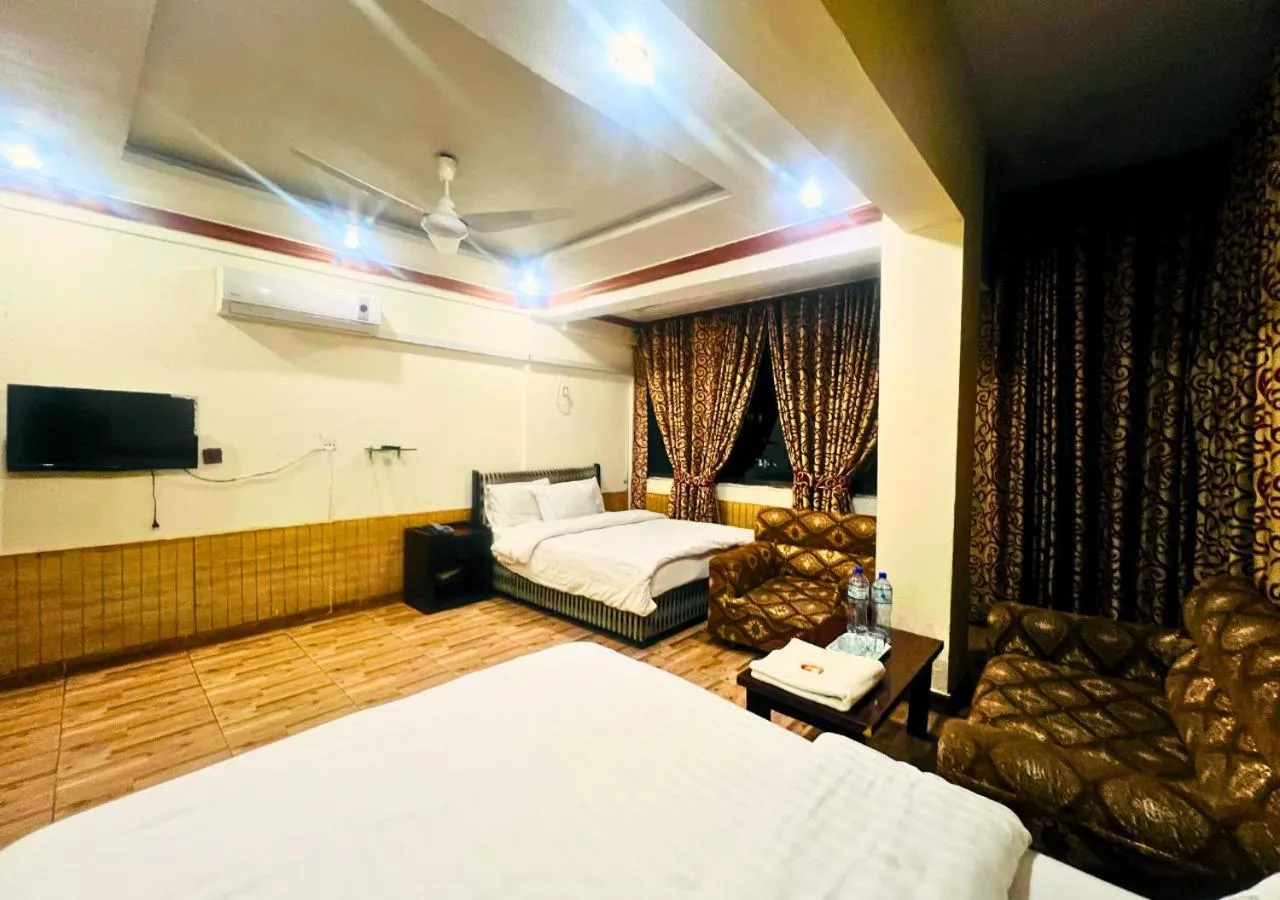 TV and multimedia, Bed in New Islamabad Hotel