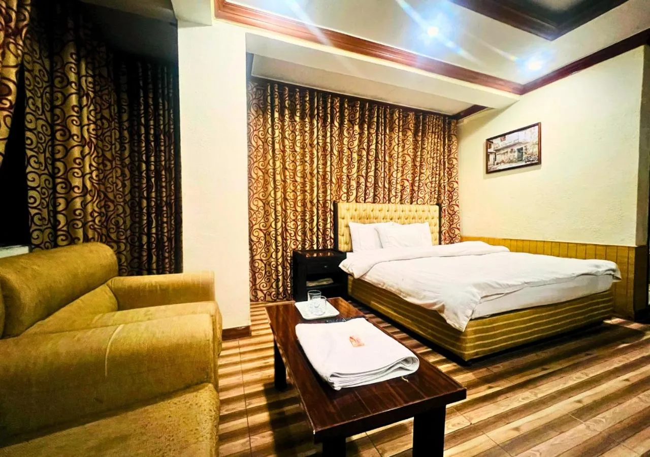 Bed in New Islamabad Hotel