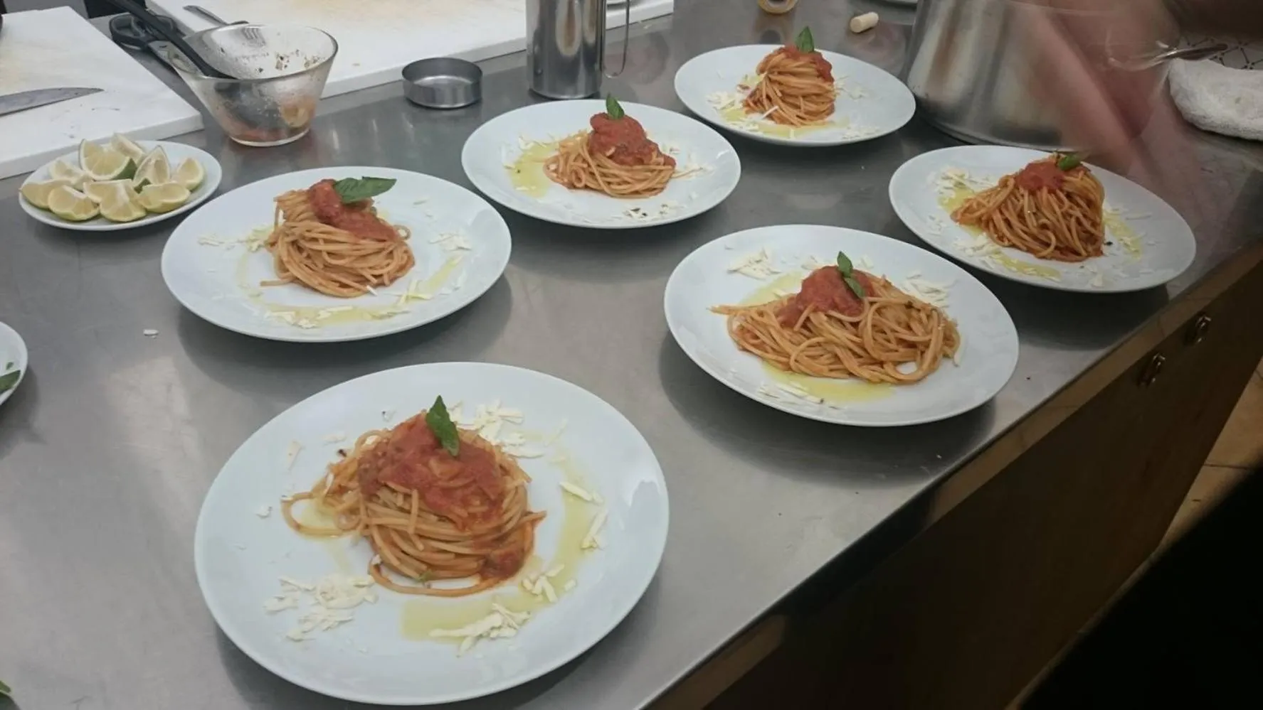 Restaurant/places to eat in Feudo Del Biviere