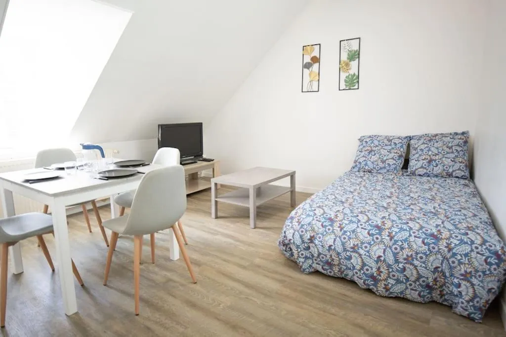 Bed in Le Bel-Air AVALLON