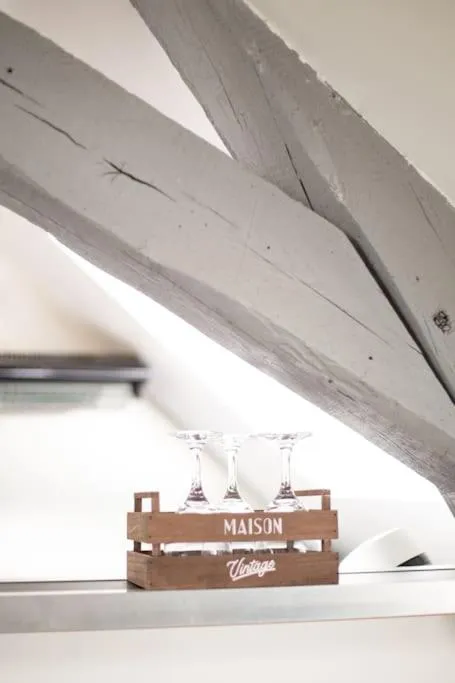 Decorative detail in Le Bel-Air AVALLON