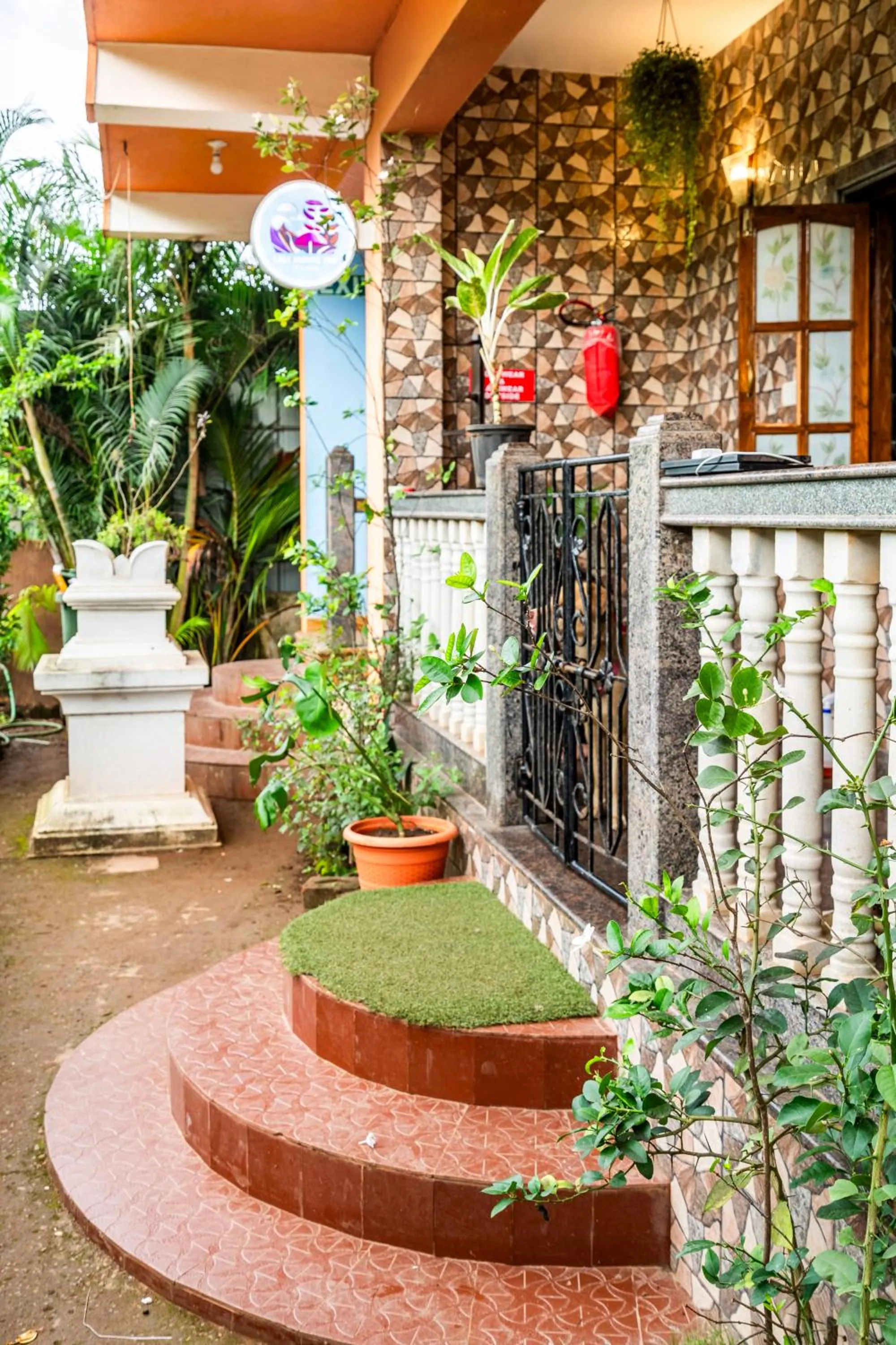 Garden in Last Minute Trip Hostel Morjim-By The Sea