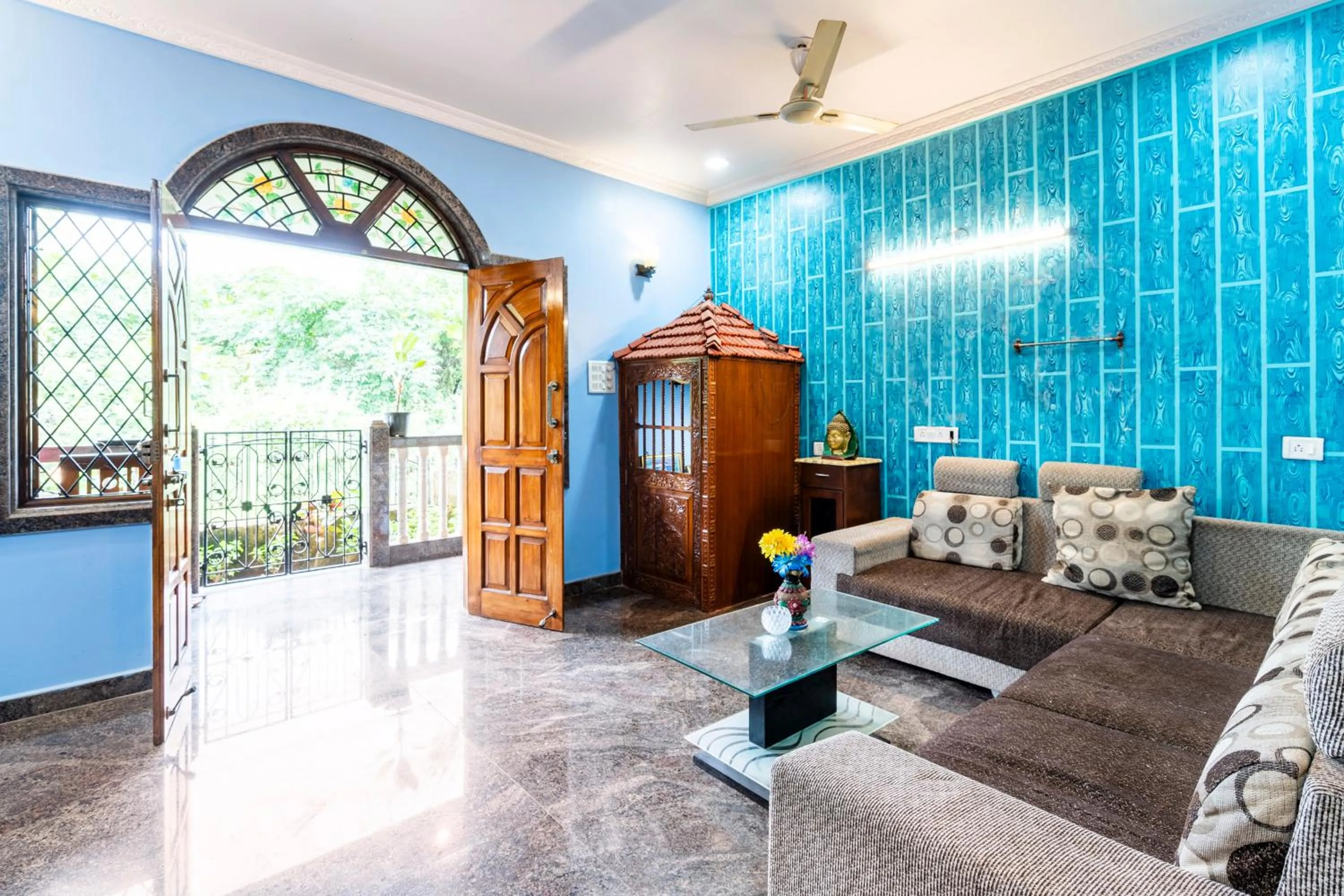 Living room in Last Minute Trip Hostel Morjim-By The Sea