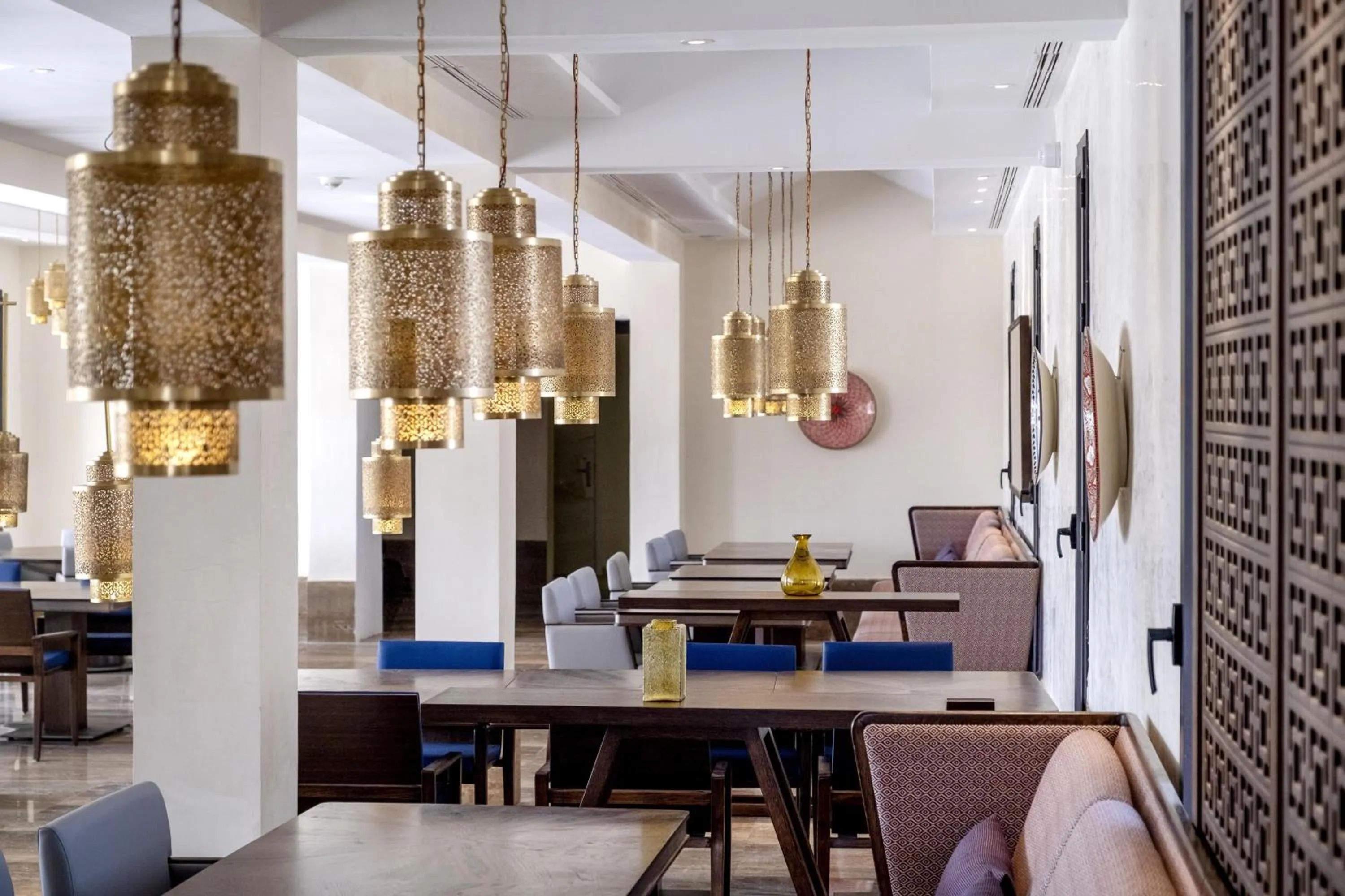 Restaurant/places to eat in The Residence Douz