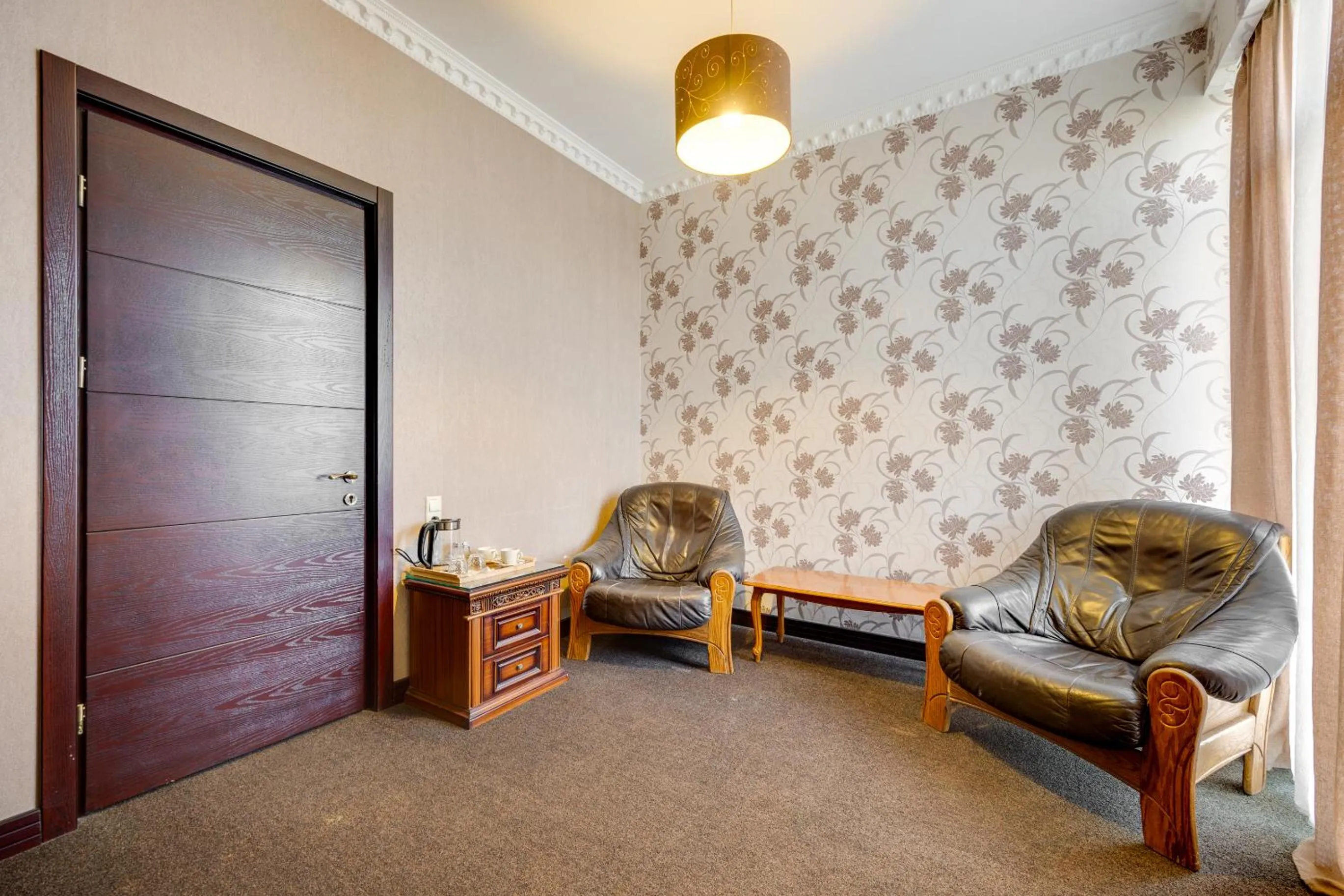 Large Twin Room in Sololaki Inn