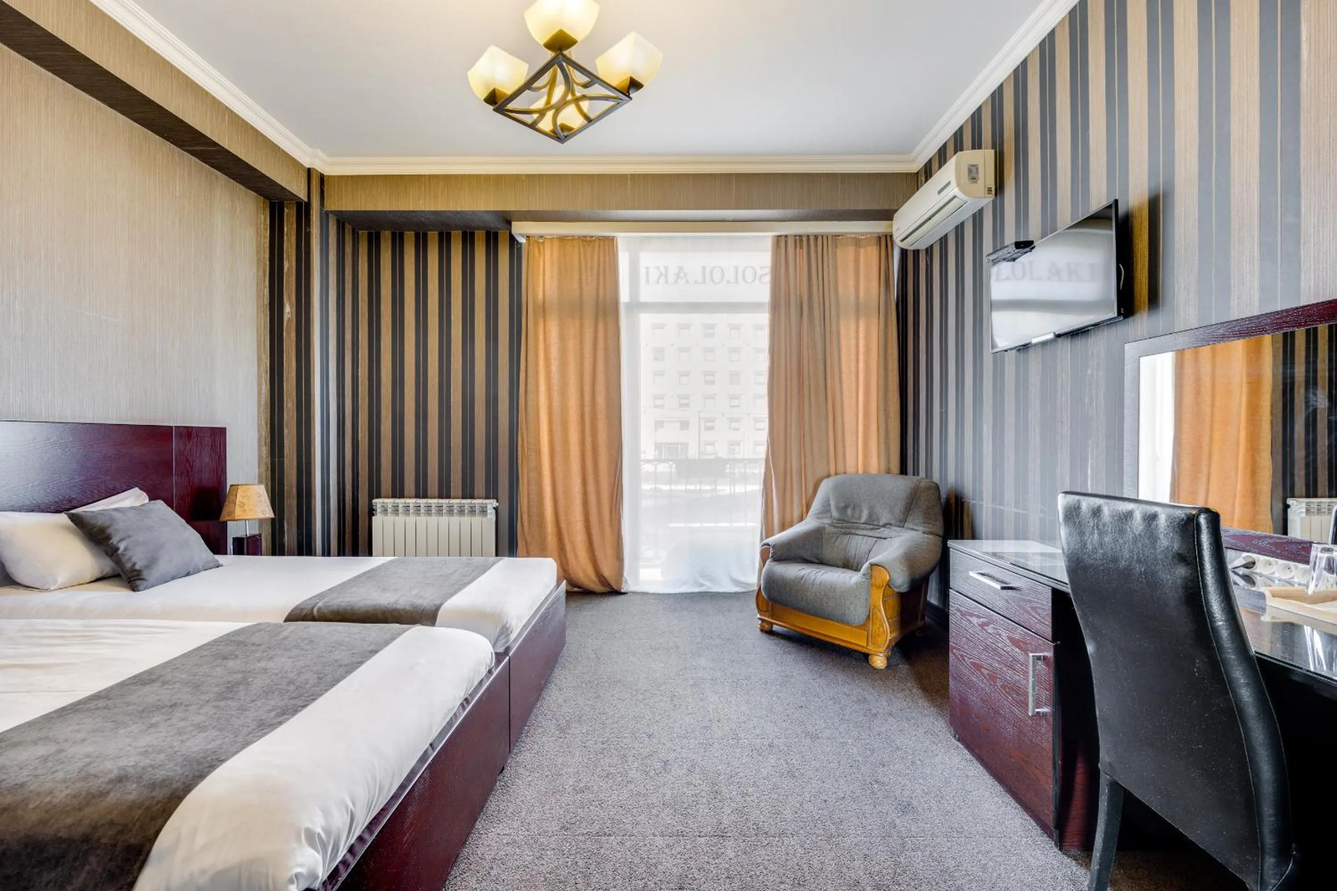 Standard Twin Room in Sololaki Inn