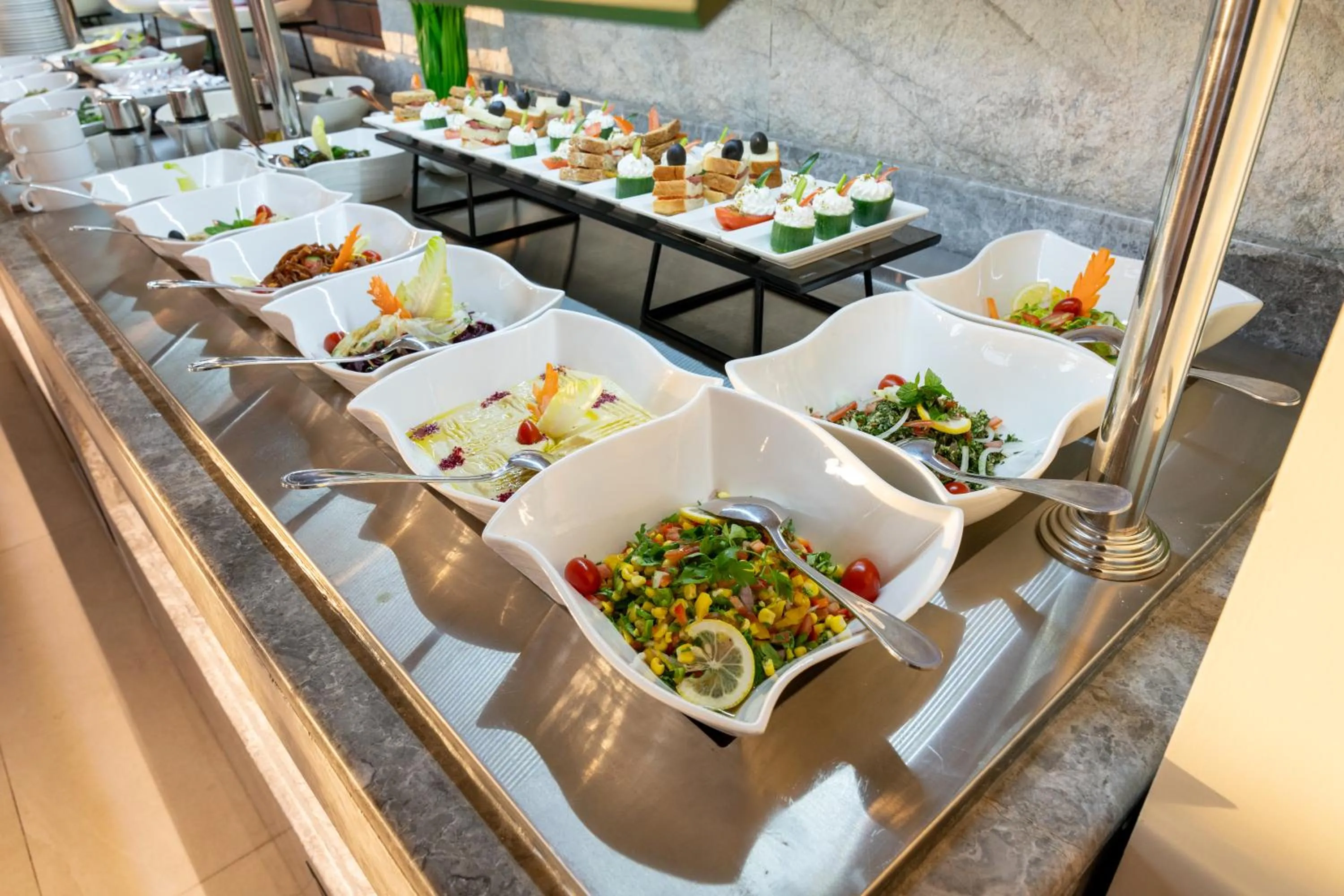 Breakfast in Vivian Park El Raeid Hotel