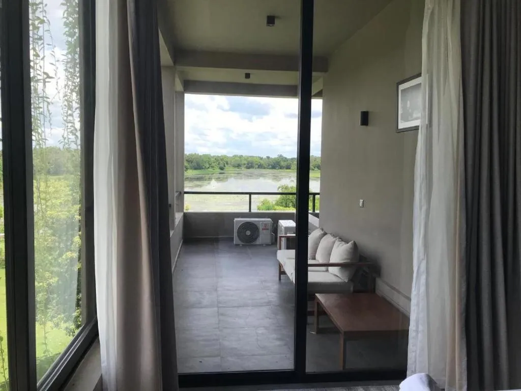 Balcony/Terrace in Thimbiri Wewa Resort Wilpattu