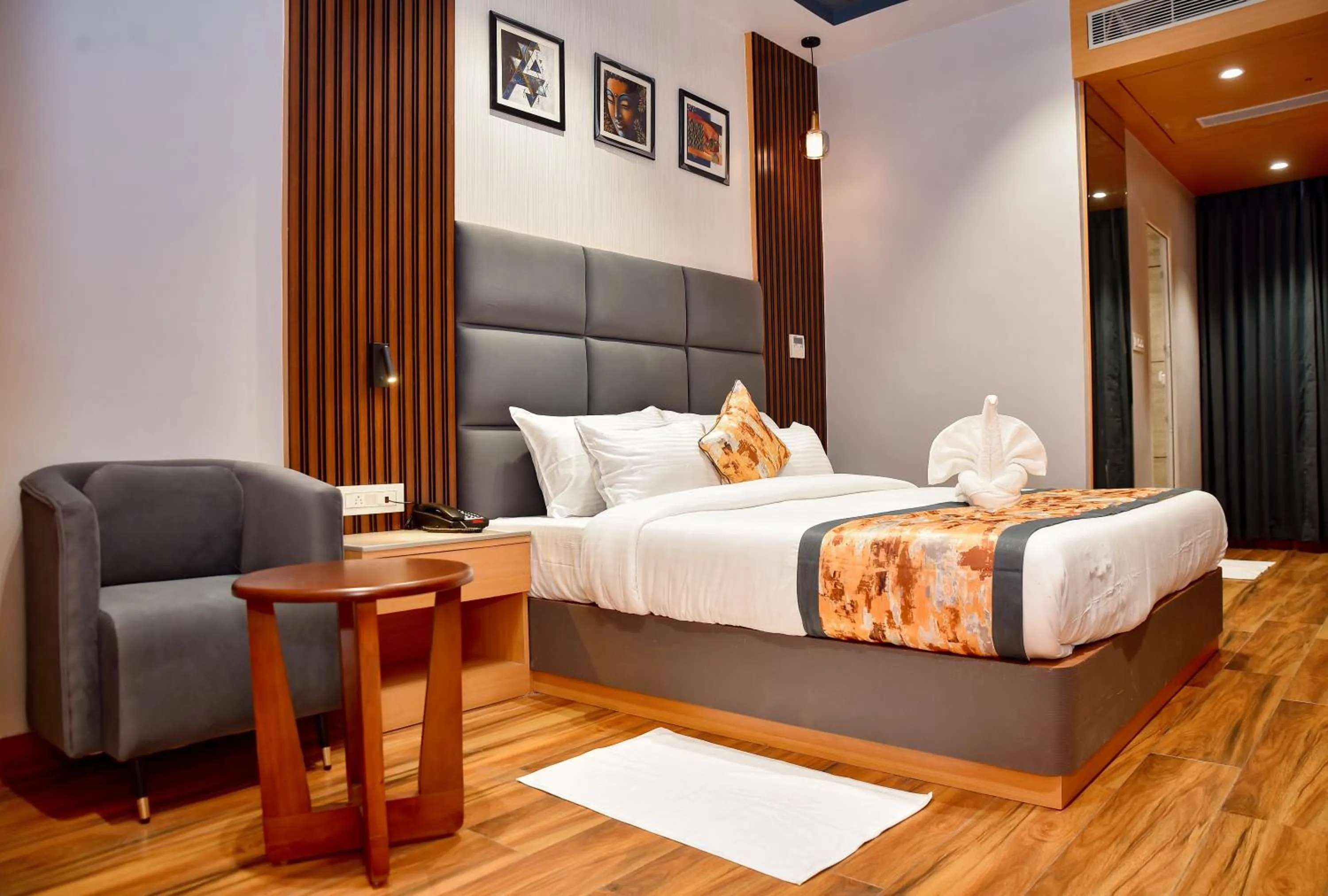 Bedroom, Bed in Grand Savera
