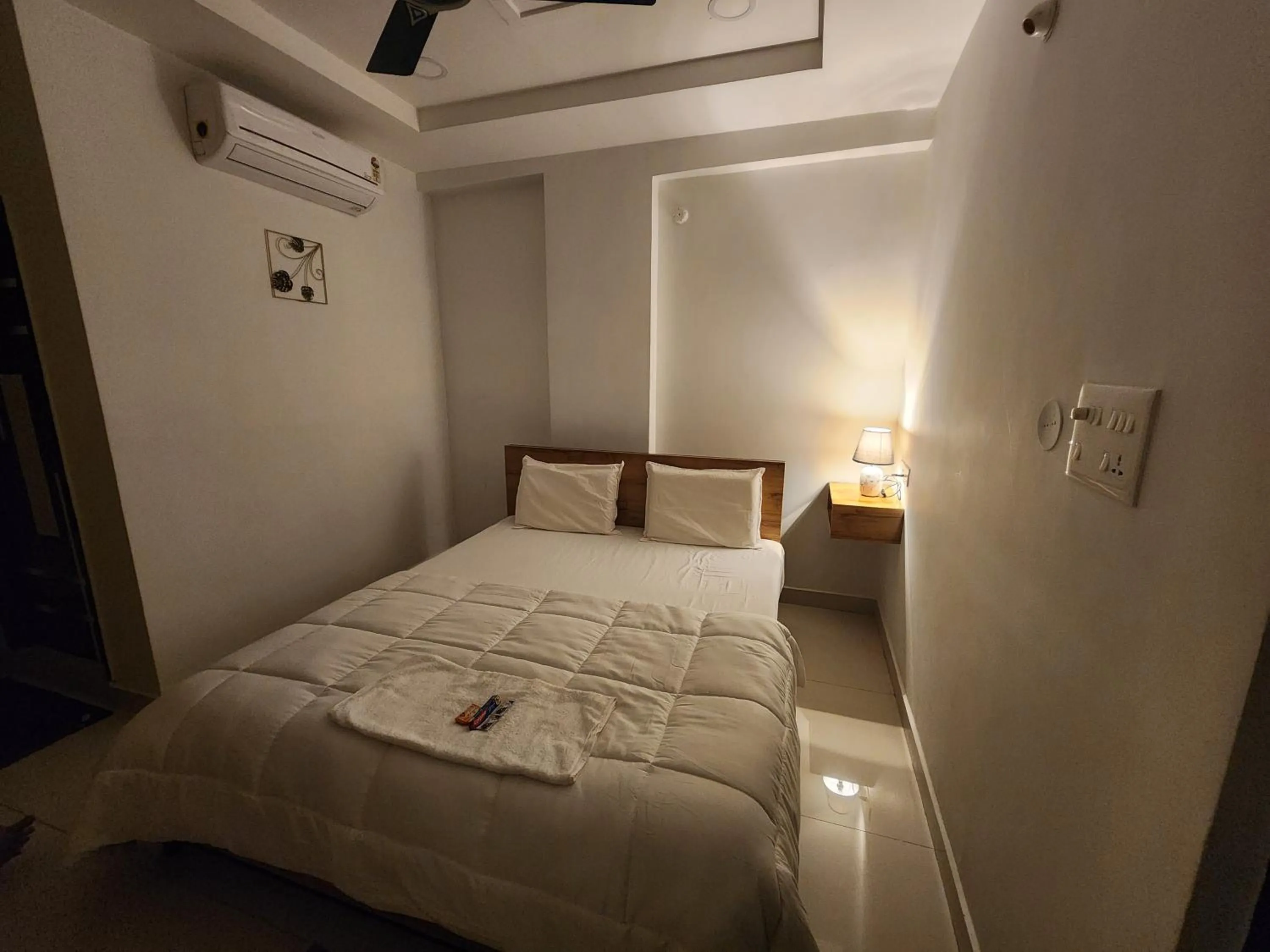 Hotel Viraaj Suites Miyapur