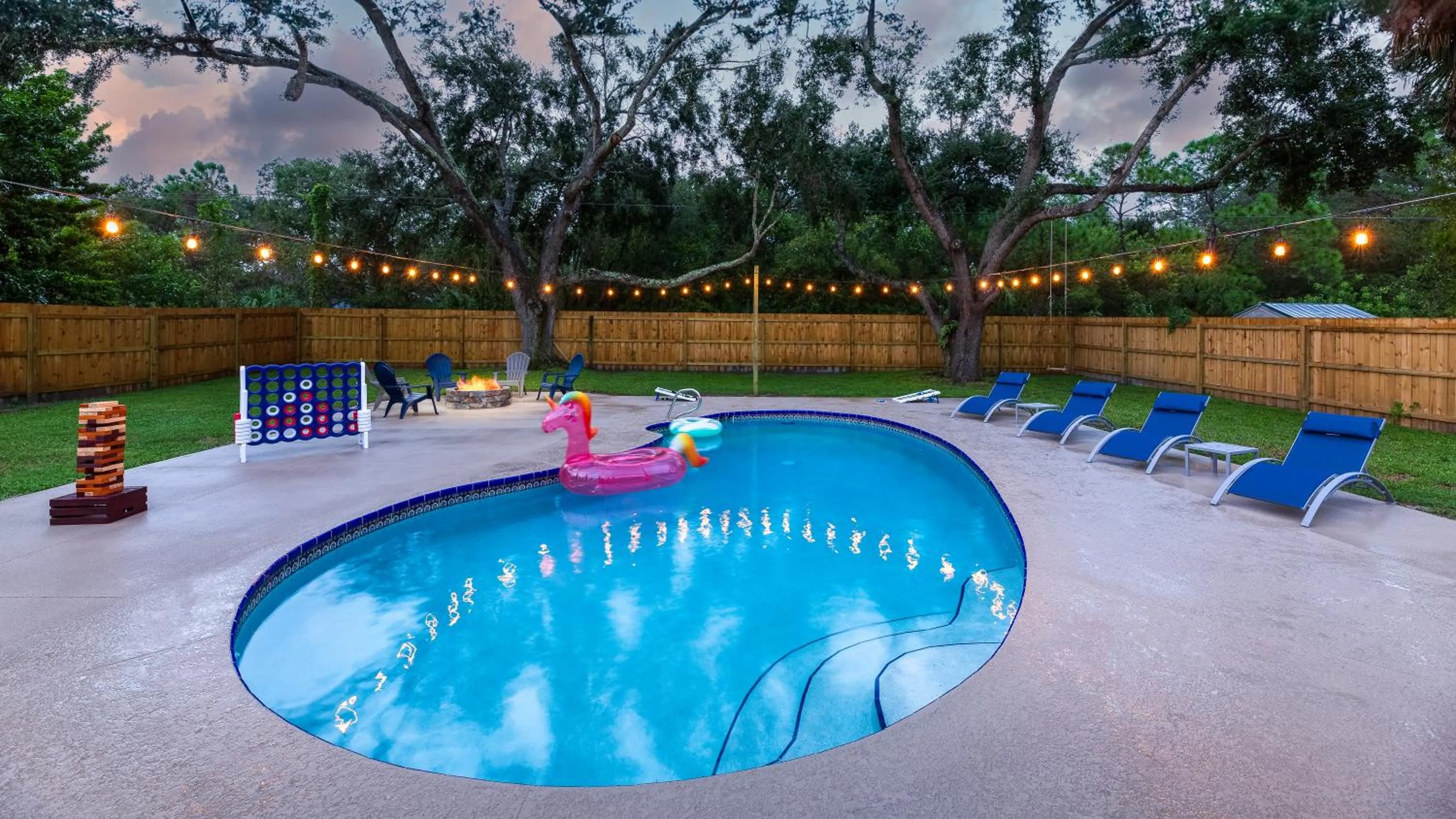 Heated Pool, Game Room & 4Bdrm - Bay Bungalow