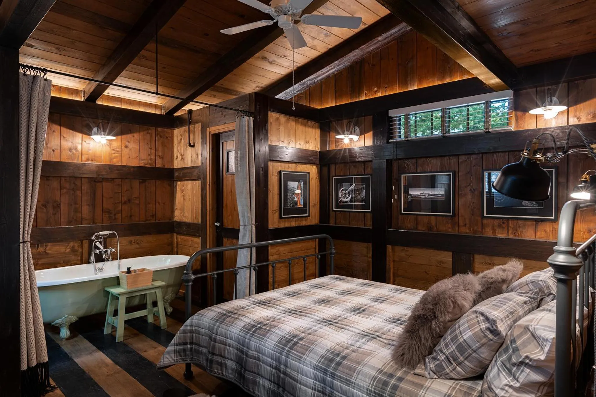 Bed in Vasilikia Mountain Farm & Retreat