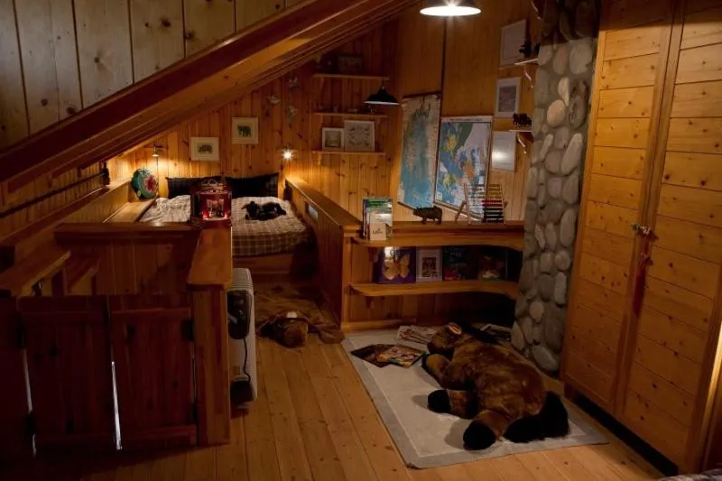 Photo of the whole room in Vasilikia Mountain Farm & Retreat