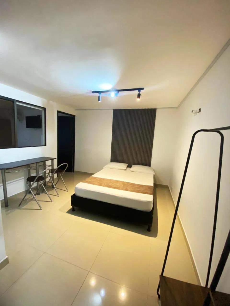 Bed in 33 Hotel Bulerias