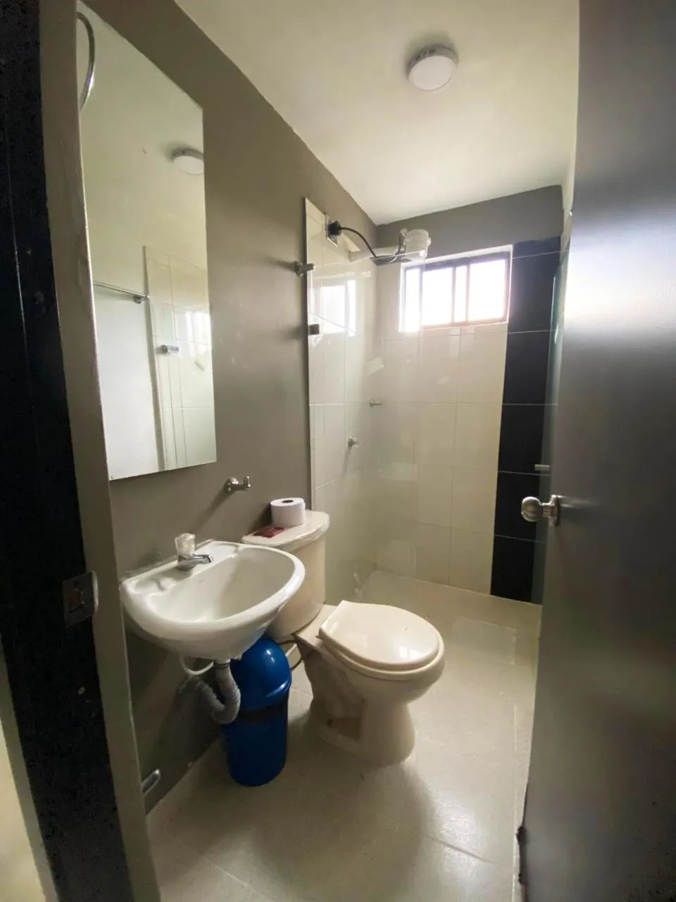 Bathroom in 33 Hotel Bulerias