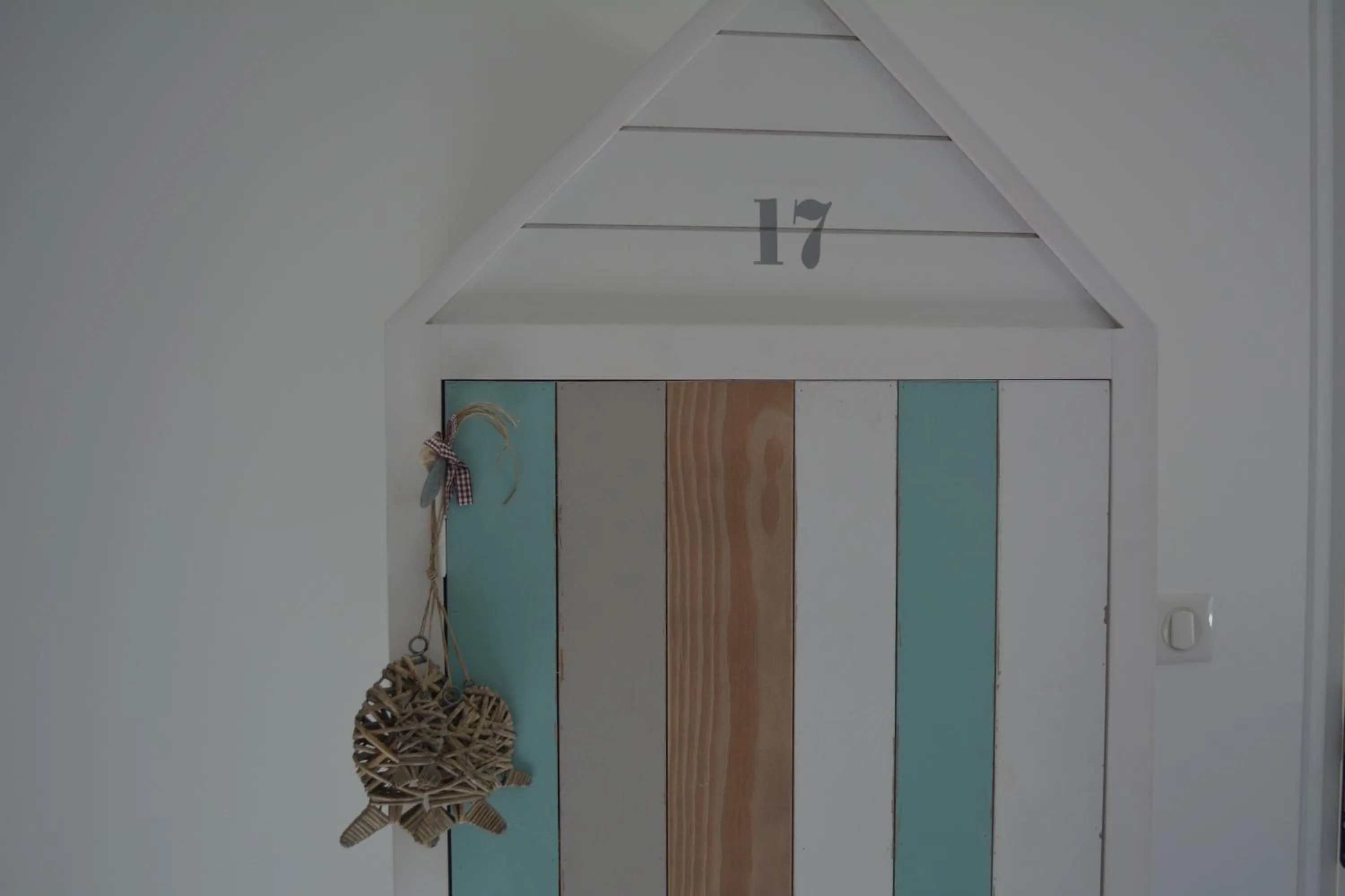 Decorative detail in Aux 4 Cornes - Chambre d'hôtes