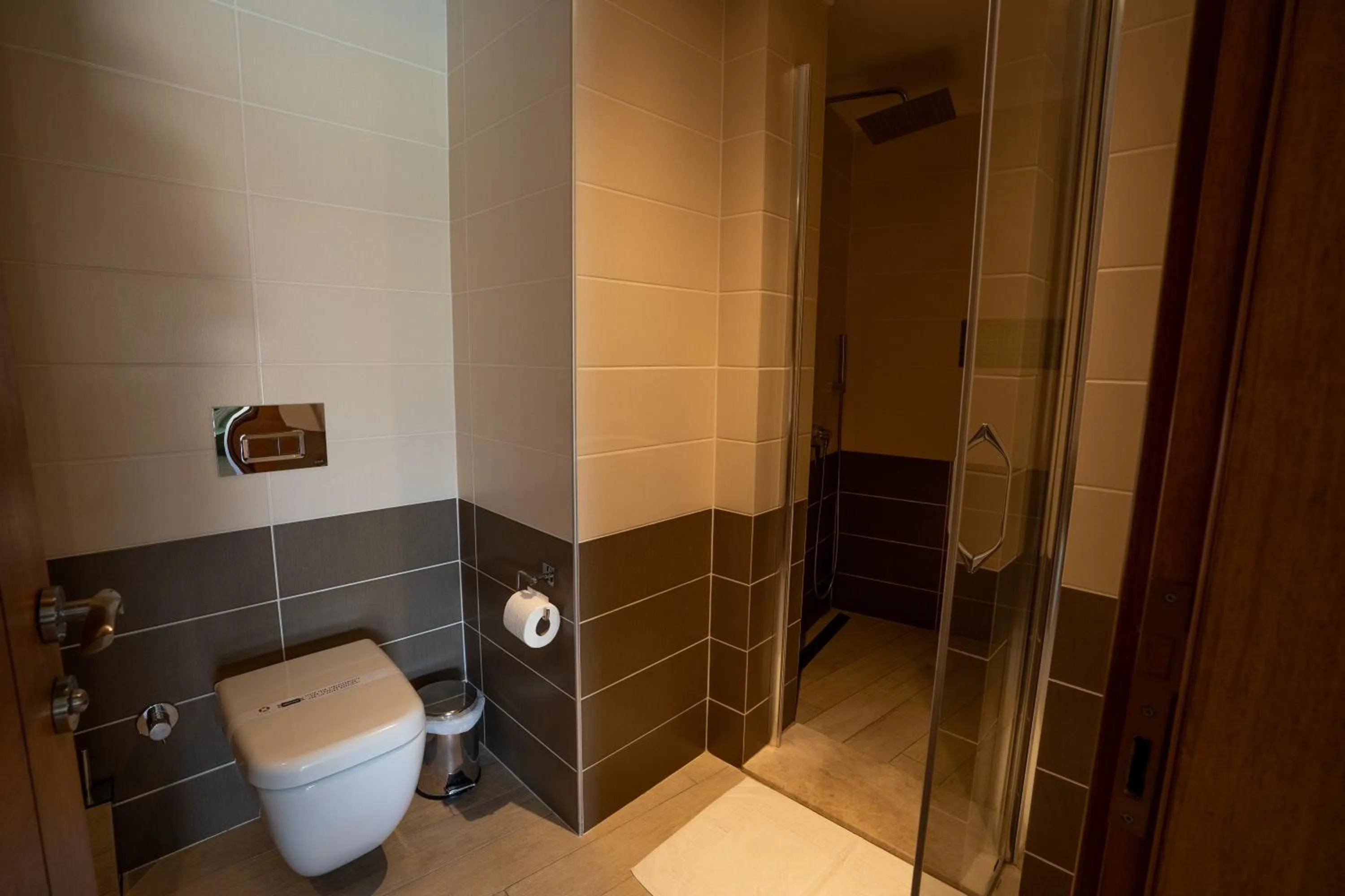 Shower in Renka Hotel & Spa