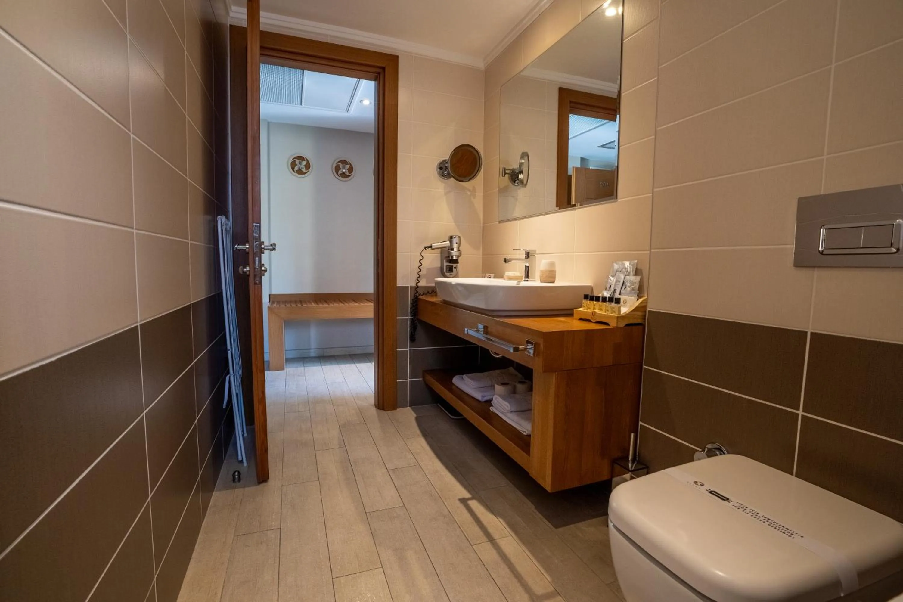 Toilet in Renka Hotel & Spa