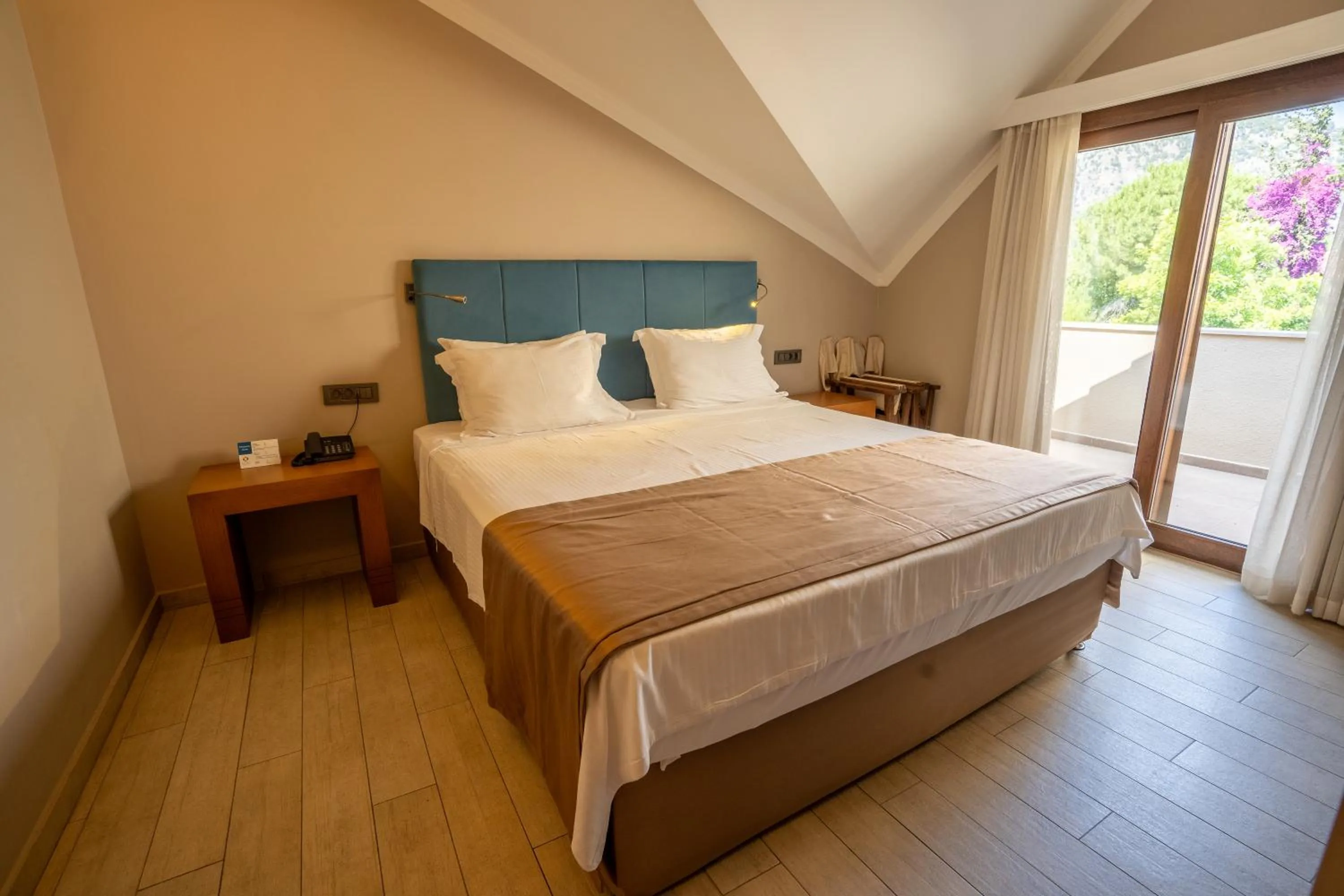 Bed in Renka Hotel & Spa