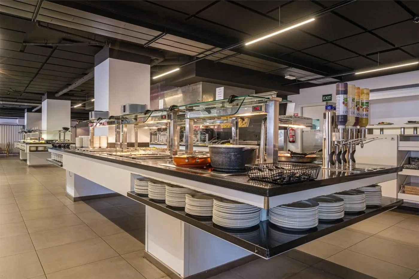 Restaurant/places to eat in Apartamentos Estival Park