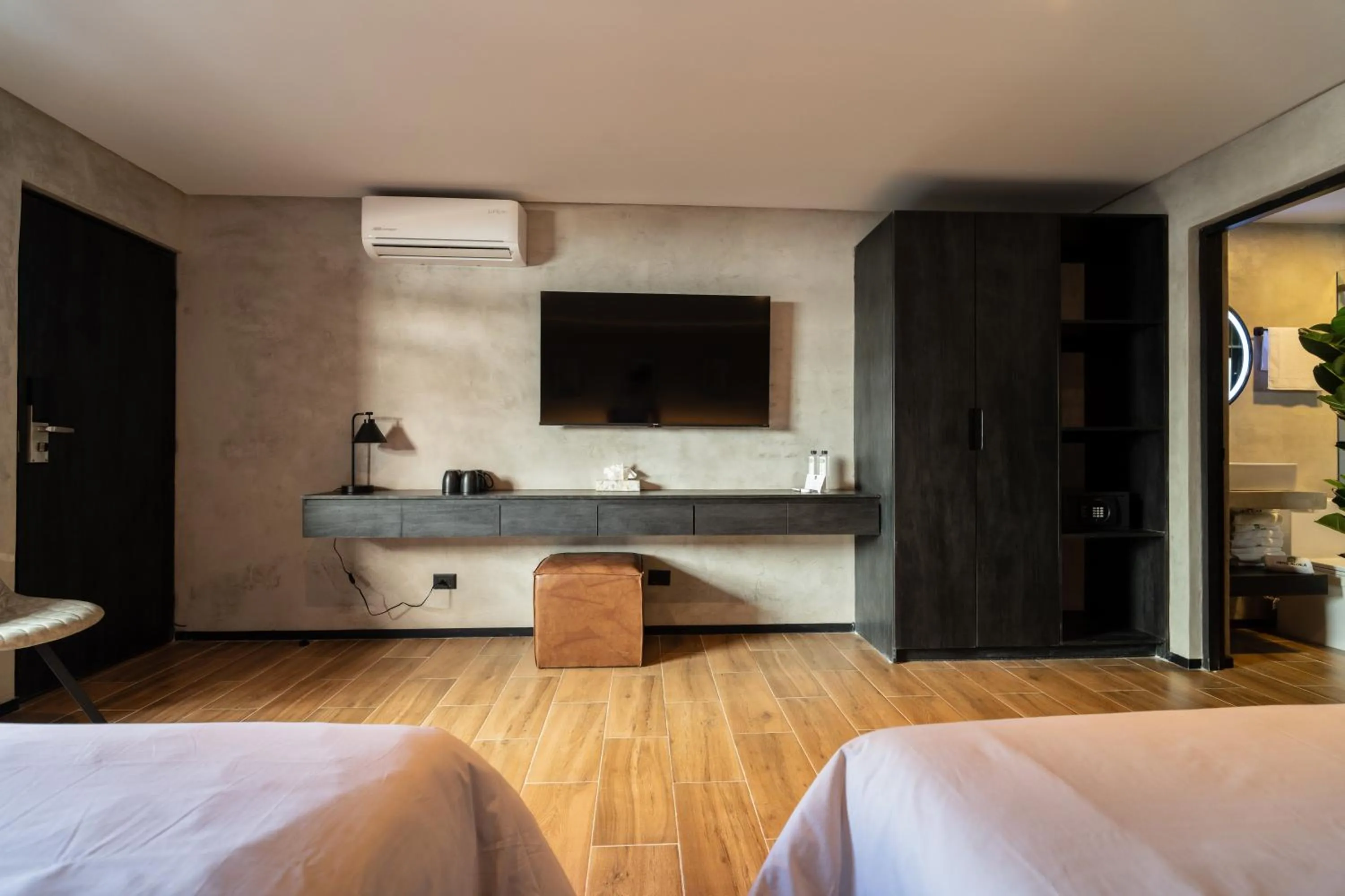 TV and multimedia, Bed in ALCALÀ EXPO