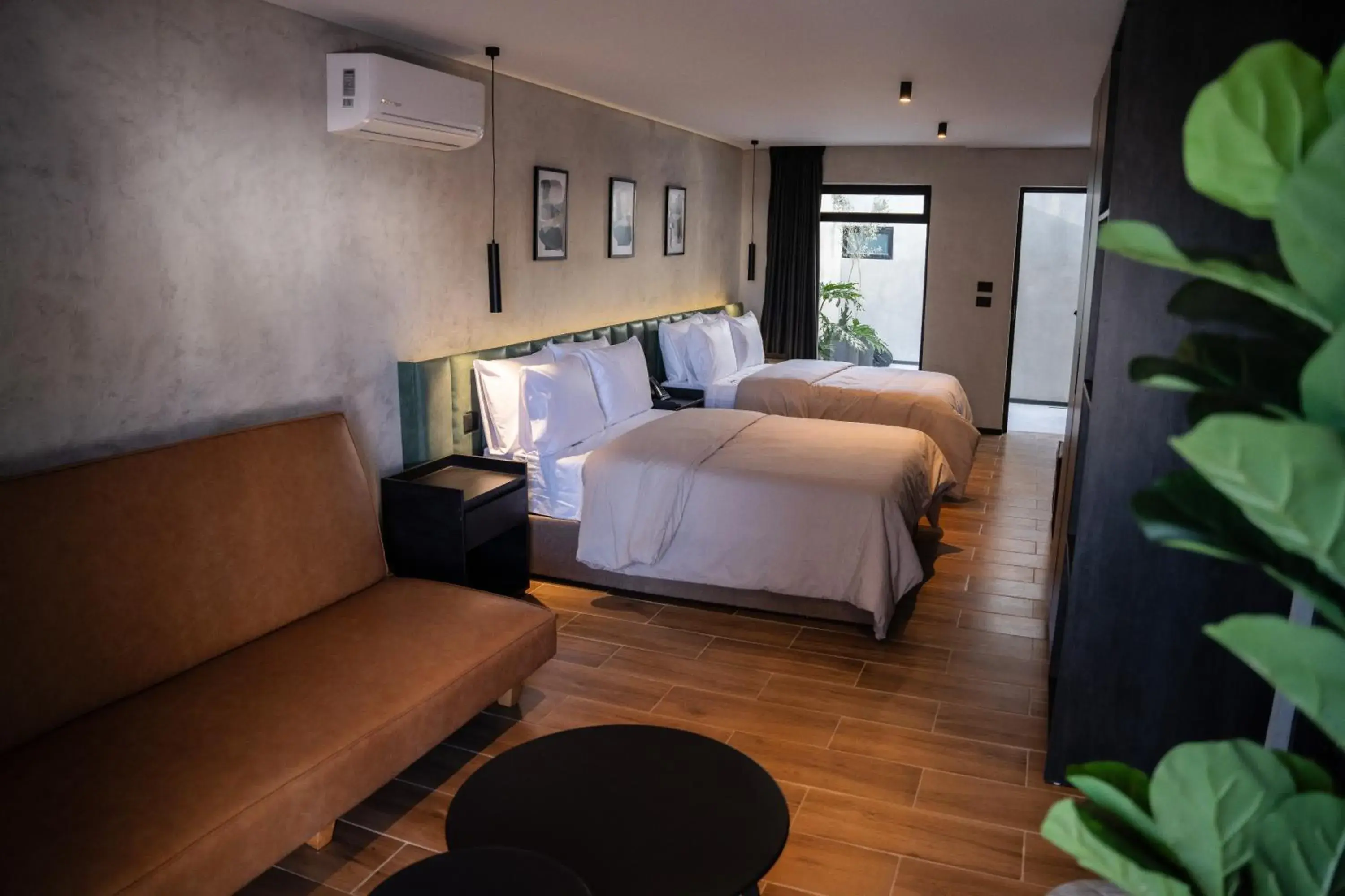 Deluxe Twin Room in Hotel Alcala Expo Deluxe Twin Room in Hotel Alcala Expo