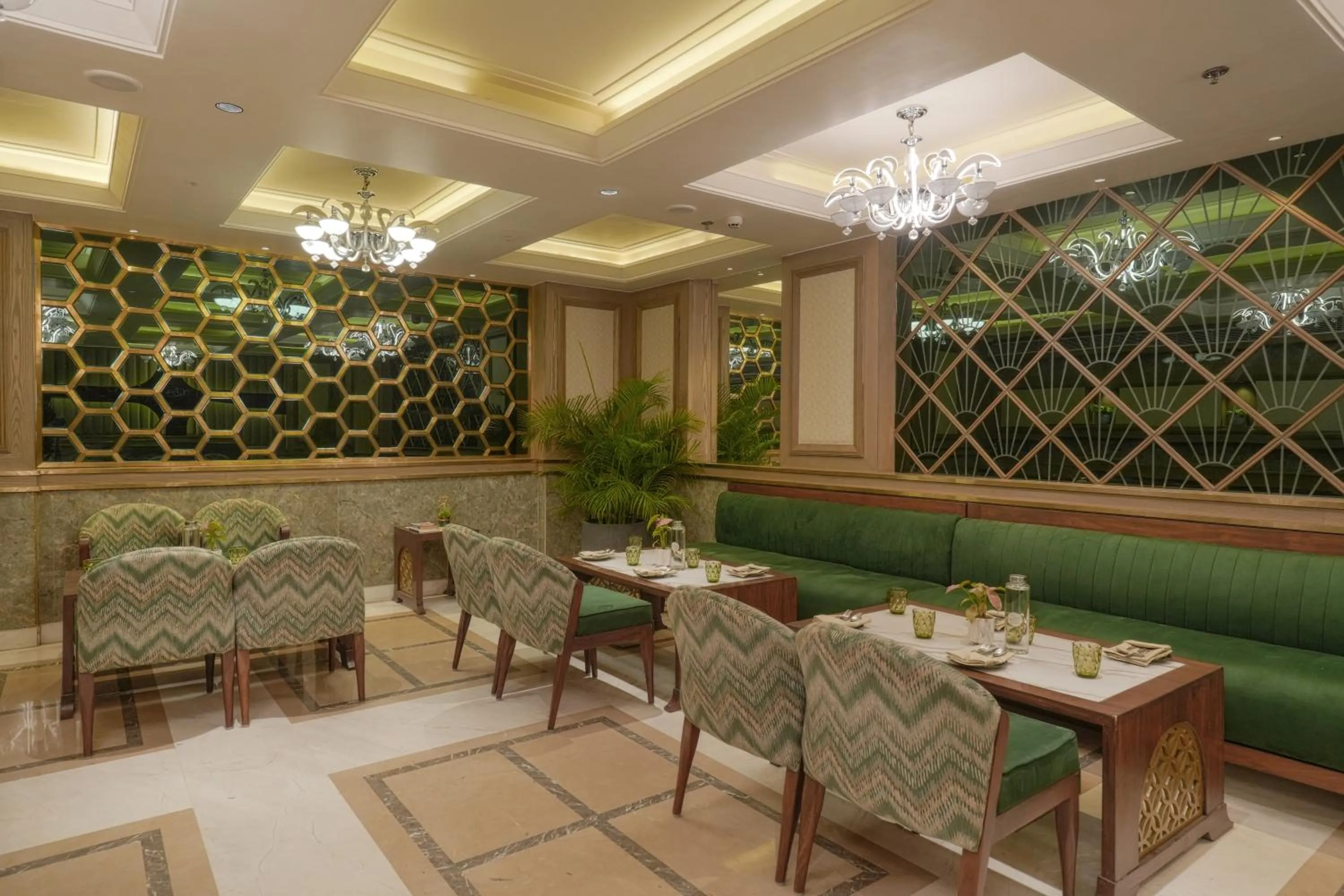 Restaurant/places to eat in BluSalzz Residence Amritsar