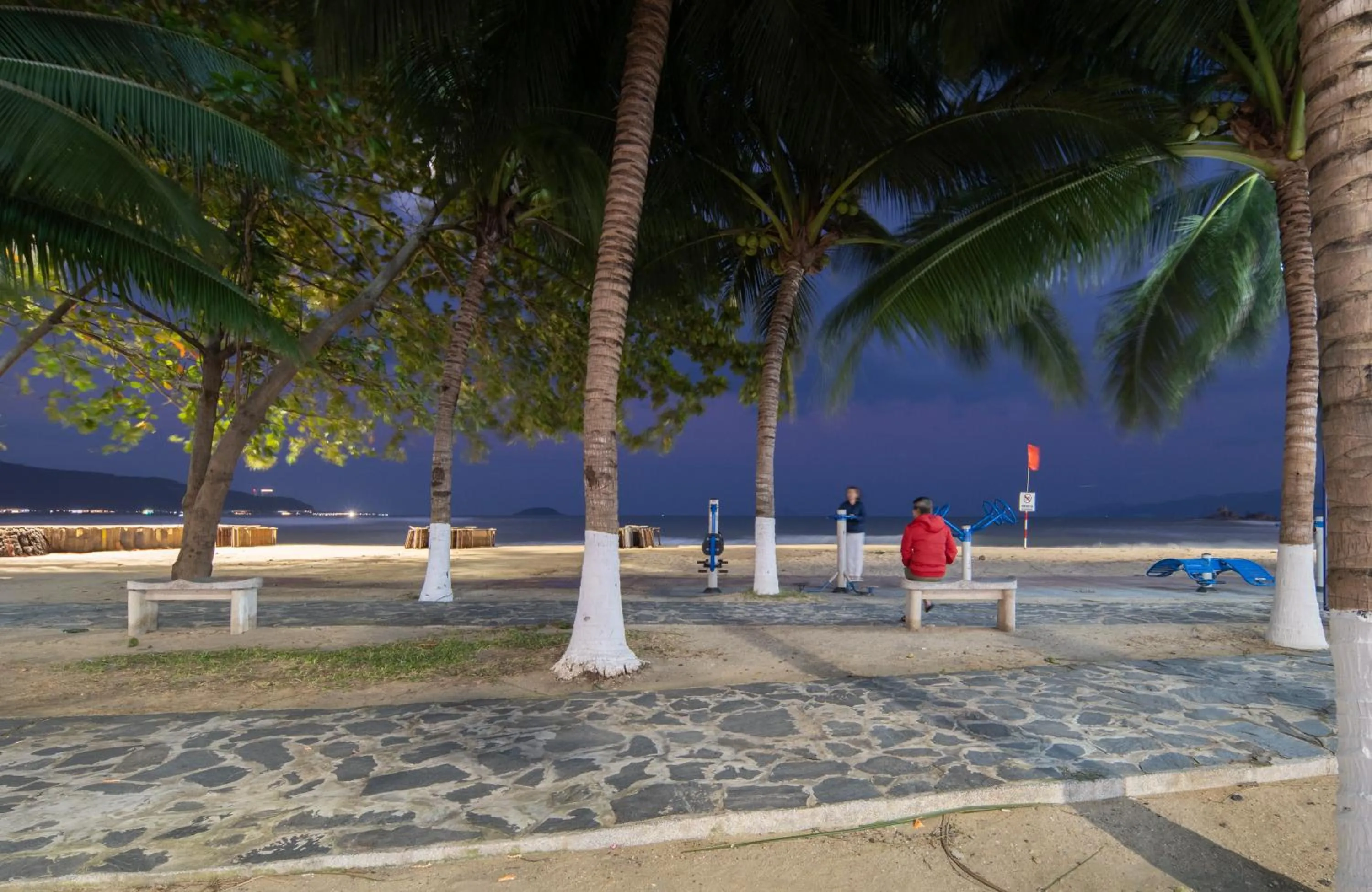 Night in Nang Vang Hotel Nha Trang