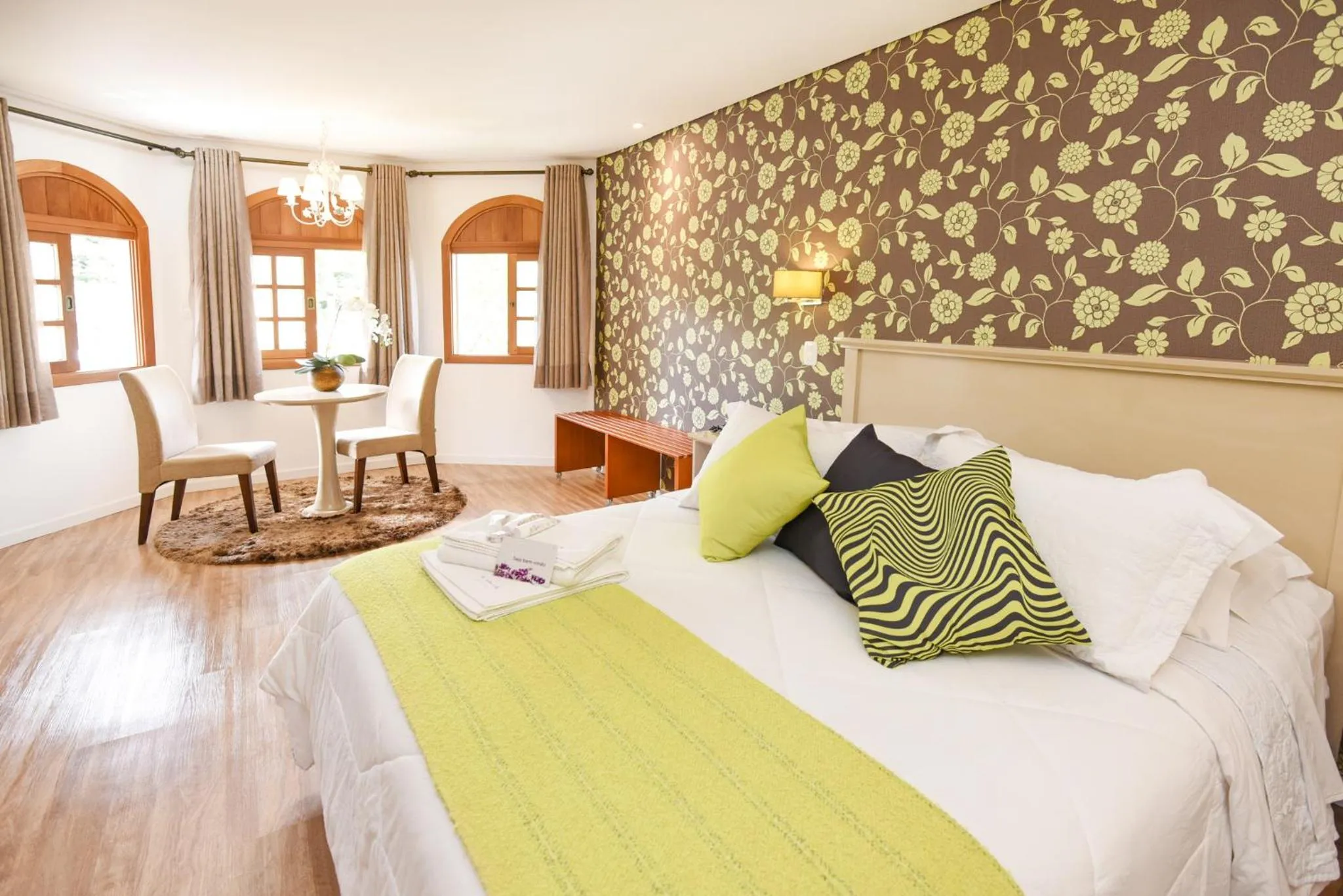 Photo of the whole room in Pousada La Lavande