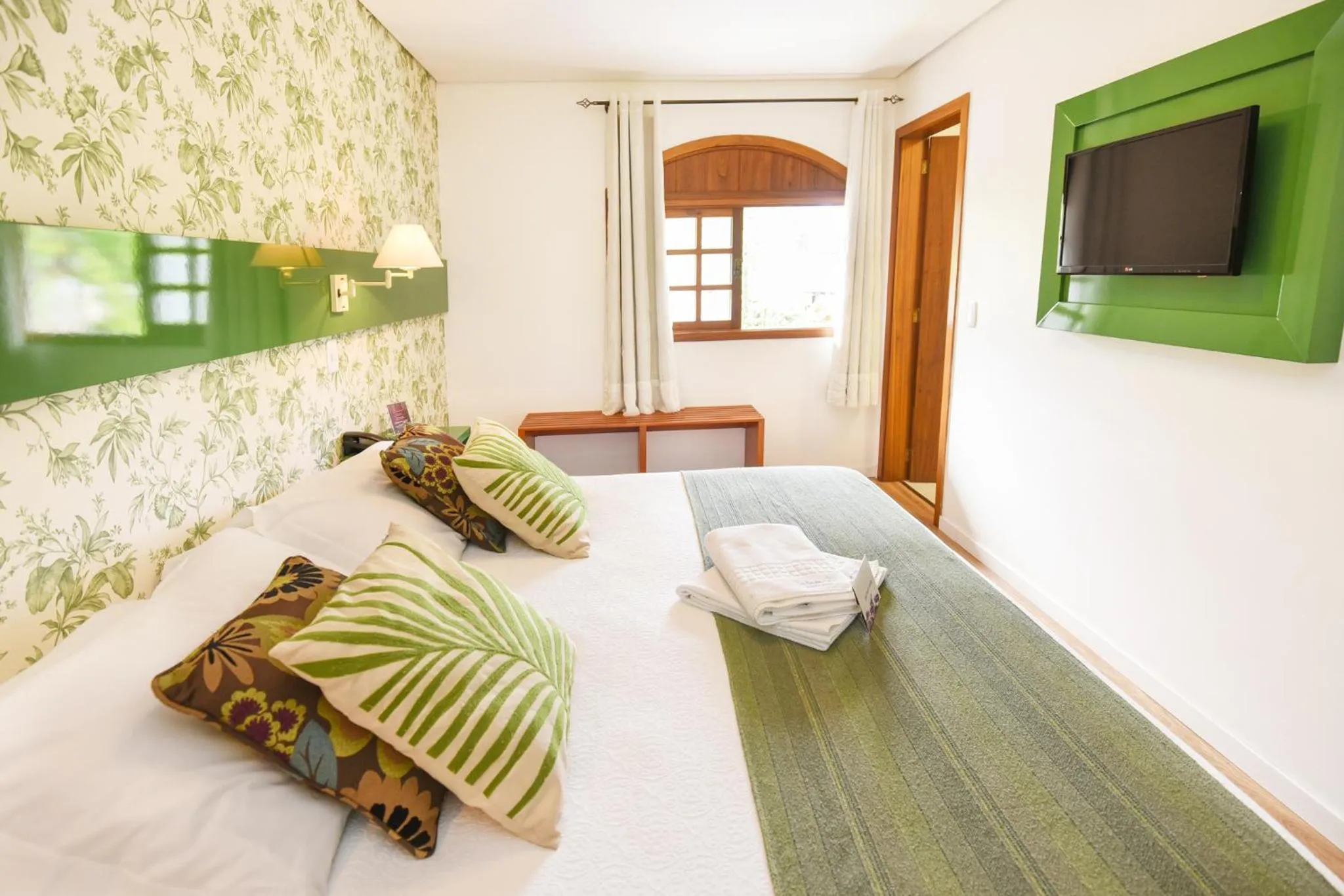 Photo of the whole room in Pousada La Lavande