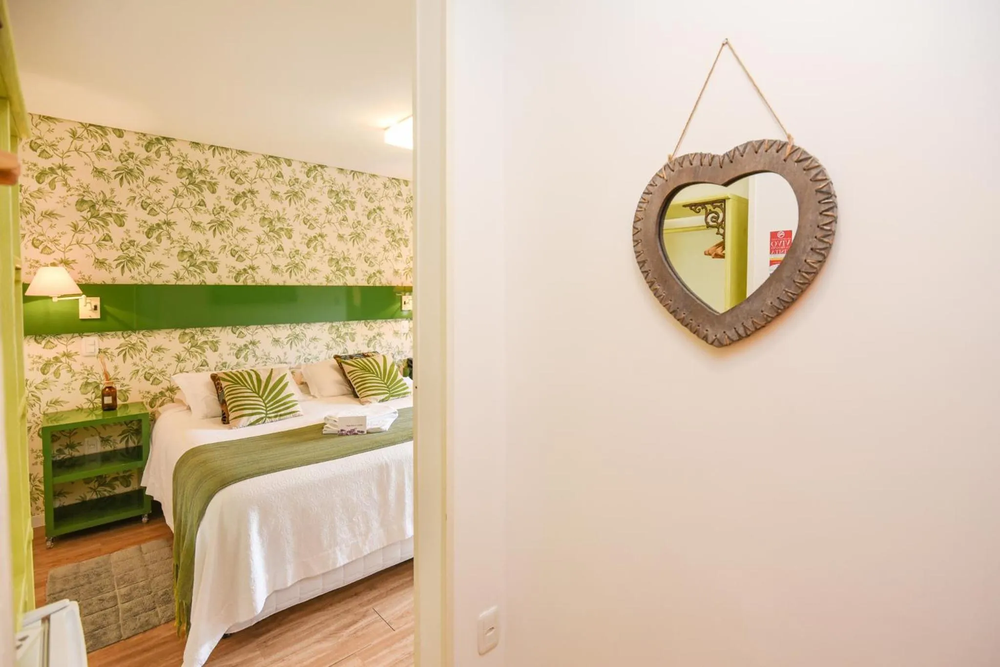 Photo of the whole room in Pousada La Lavande