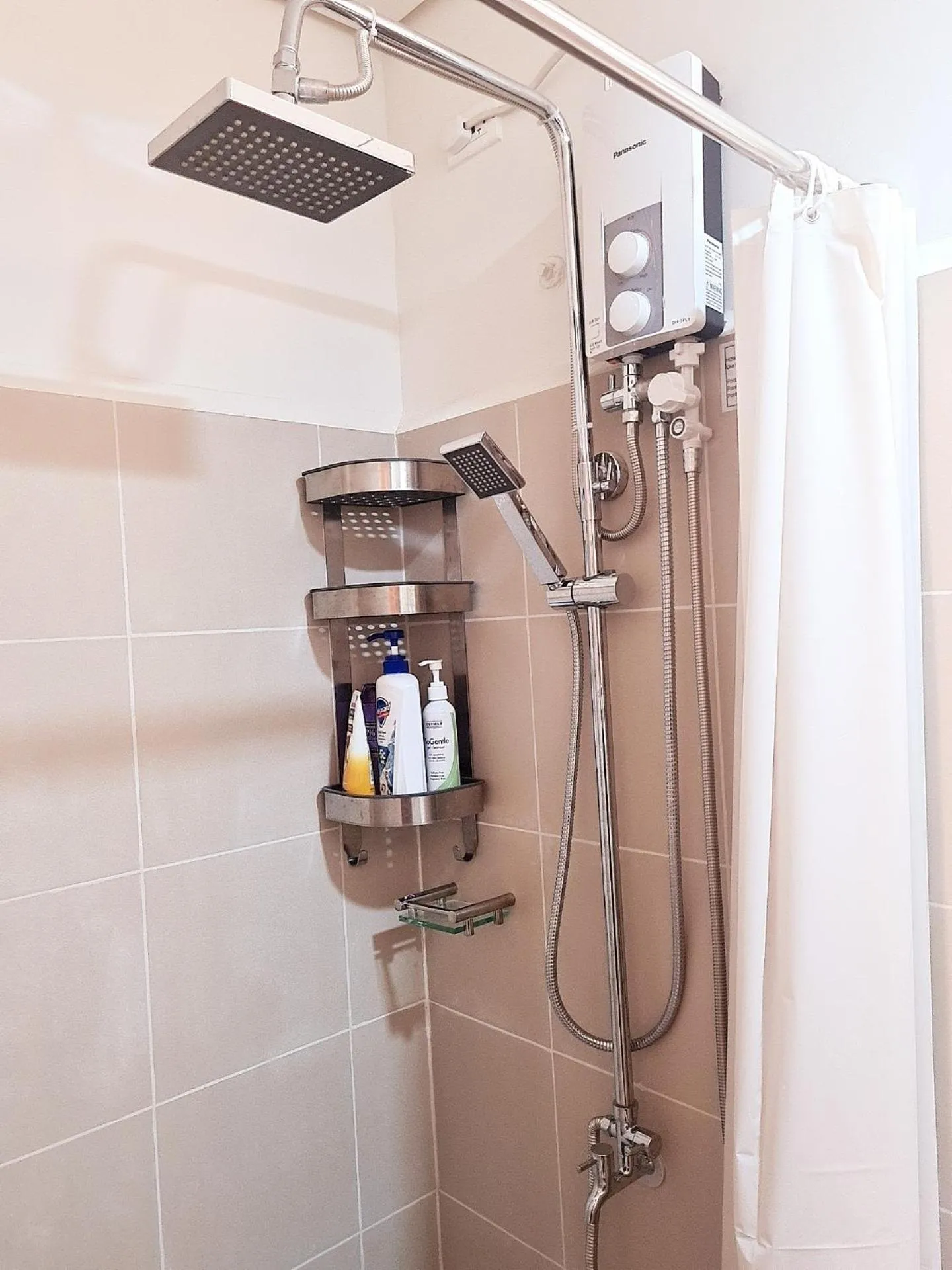 Shower in Cozy Penthouse 2BR Suite w Balcony - Amazing Manila Bay View and City Skyline near MOA